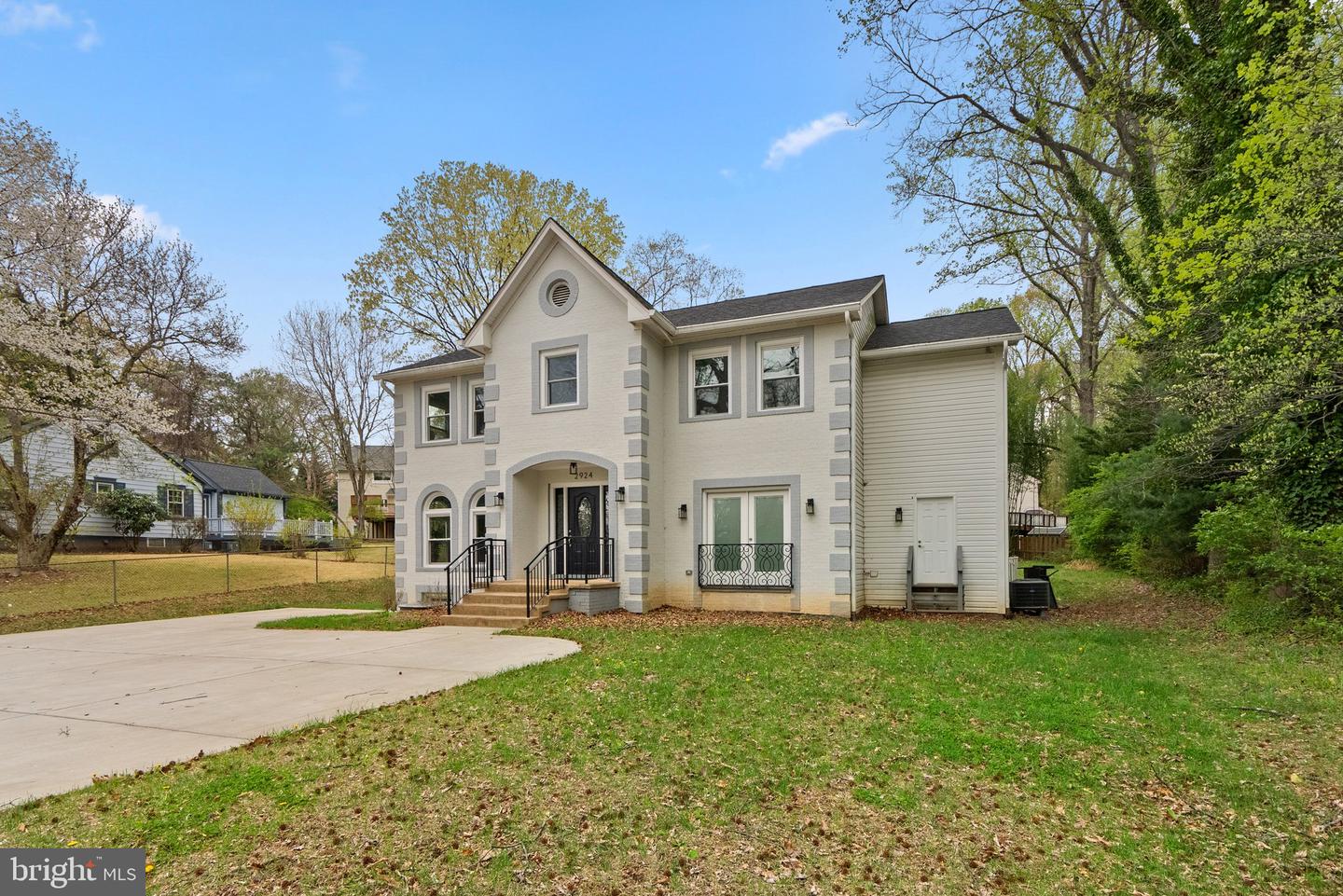 2924 HUNTER RD, FAIRFAX, Virginia 22031, 5 Bedrooms Bedrooms, ,4 BathroomsBathrooms,Residential,For sale,2924 HUNTER RD,VAFX2232024 MLS # VAFX2232024