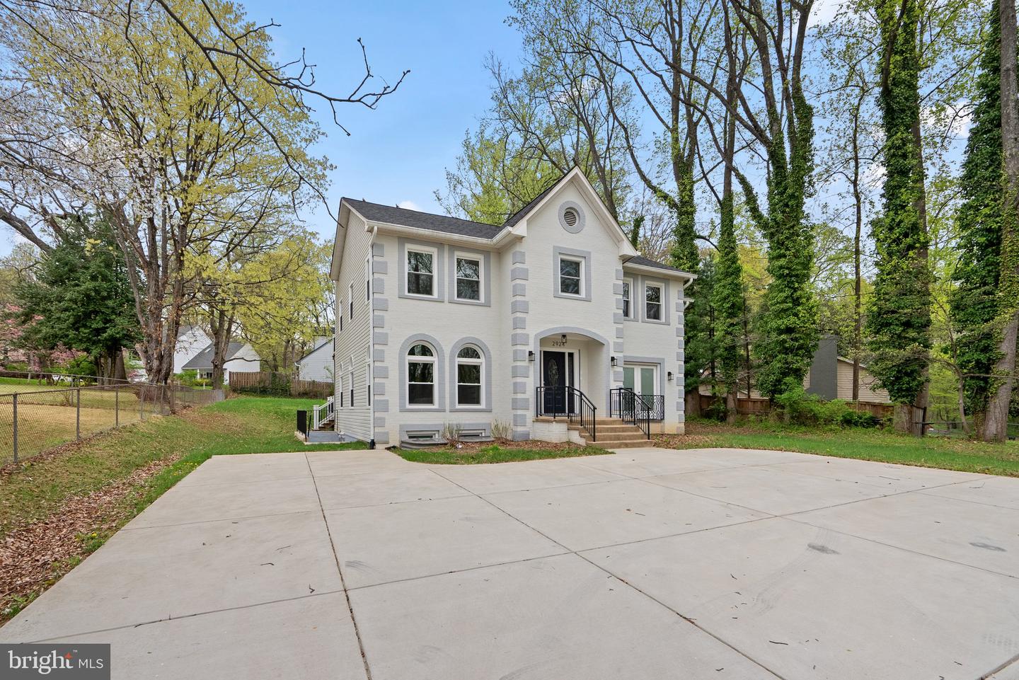 2924 HUNTER RD, FAIRFAX, Virginia 22031, 5 Bedrooms Bedrooms, ,4 BathroomsBathrooms,Residential,For sale,2924 HUNTER RD,VAFX2232024 MLS # VAFX2232024