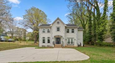 2924 HUNTER RD, FAIRFAX, Virginia 22031, 5 Bedrooms Bedrooms, ,4 BathroomsBathrooms,Residential,For sale,2924 HUNTER RD,VAFX2232024 MLS # VAFX2232024