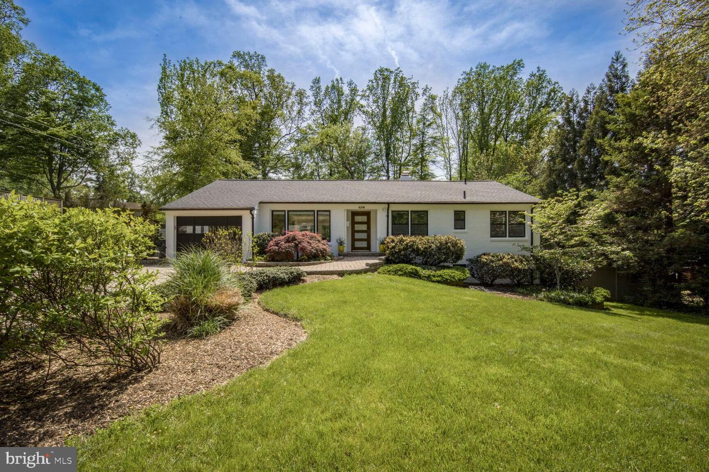 6219 BEACHWAY DR, FALLS CHURCH, Virginia 22041, 3 Bedrooms Bedrooms, ,2 BathroomsBathrooms,Residential,For sale,6219 BEACHWAY DR,VAFX2232028 MLS # VAFX2232028