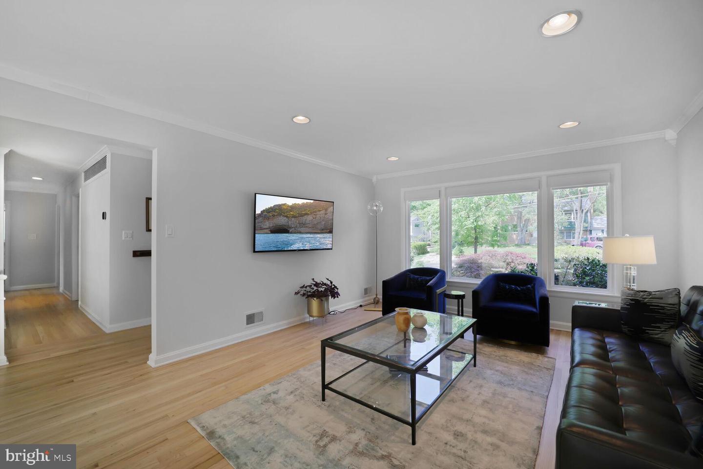 6219 BEACHWAY DR, FALLS CHURCH, Virginia 22041, 3 Bedrooms Bedrooms, ,2 BathroomsBathrooms,Residential,For sale,6219 BEACHWAY DR,VAFX2232028 MLS # VAFX2232028