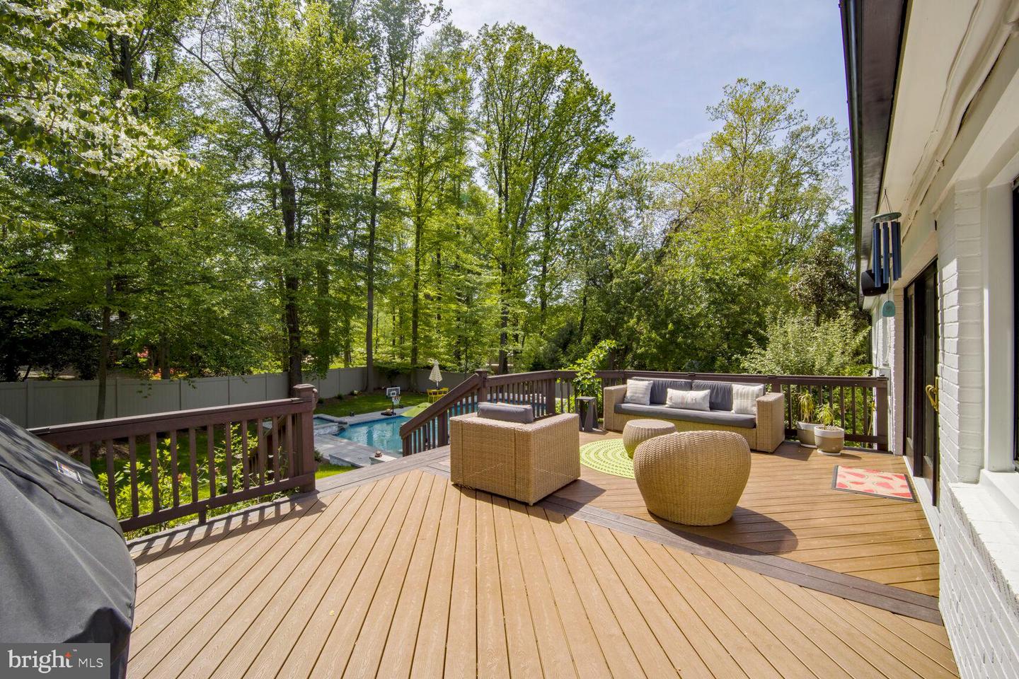 6219 BEACHWAY DR, FALLS CHURCH, Virginia 22041, 3 Bedrooms Bedrooms, ,2 BathroomsBathrooms,Residential,For sale,6219 BEACHWAY DR,VAFX2232028 MLS # VAFX2232028