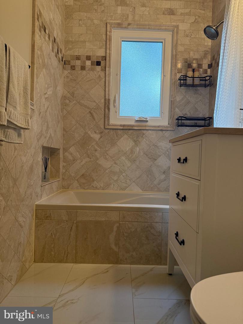 6219 BEACHWAY DR, FALLS CHURCH, Virginia 22041, 3 Bedrooms Bedrooms, ,2 BathroomsBathrooms,Residential,For sale,6219 BEACHWAY DR,VAFX2232028 MLS # VAFX2232028