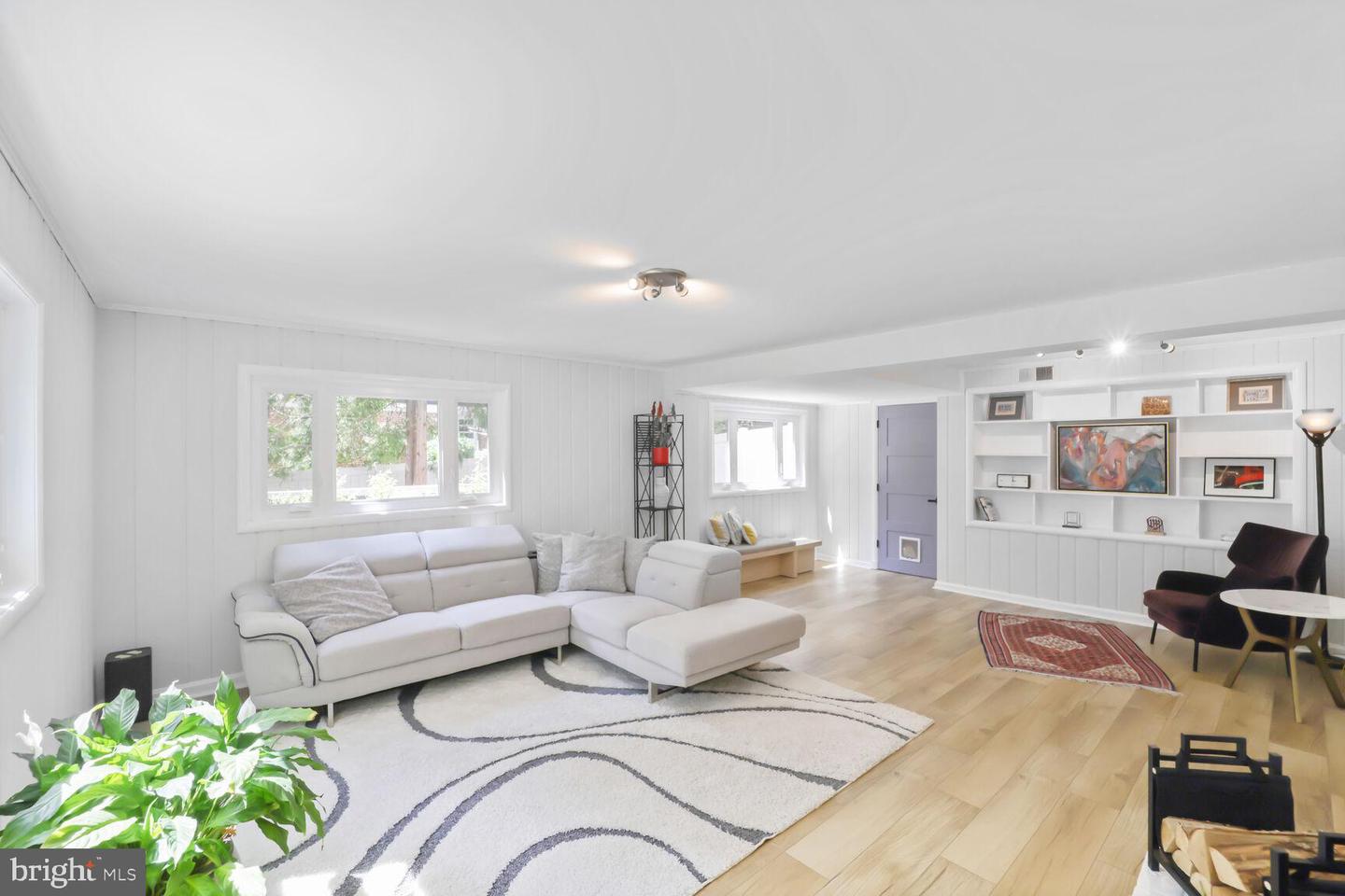 6219 BEACHWAY DR, FALLS CHURCH, Virginia 22041, 3 Bedrooms Bedrooms, ,2 BathroomsBathrooms,Residential,For sale,6219 BEACHWAY DR,VAFX2232028 MLS # VAFX2232028