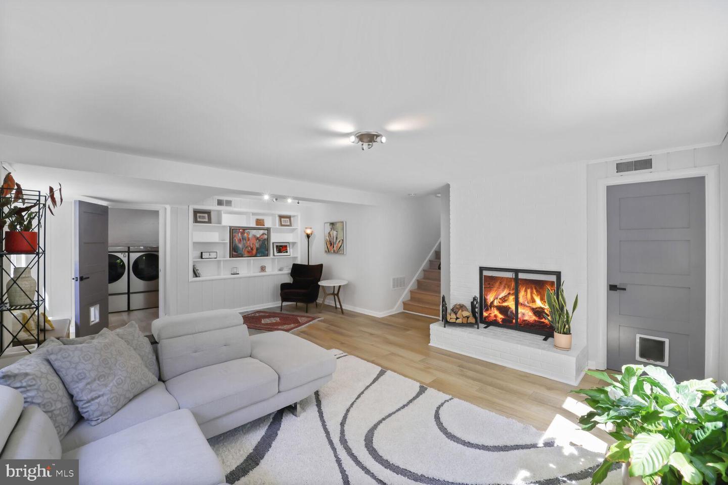 6219 BEACHWAY DR, FALLS CHURCH, Virginia 22041, 3 Bedrooms Bedrooms, ,2 BathroomsBathrooms,Residential,For sale,6219 BEACHWAY DR,VAFX2232028 MLS # VAFX2232028