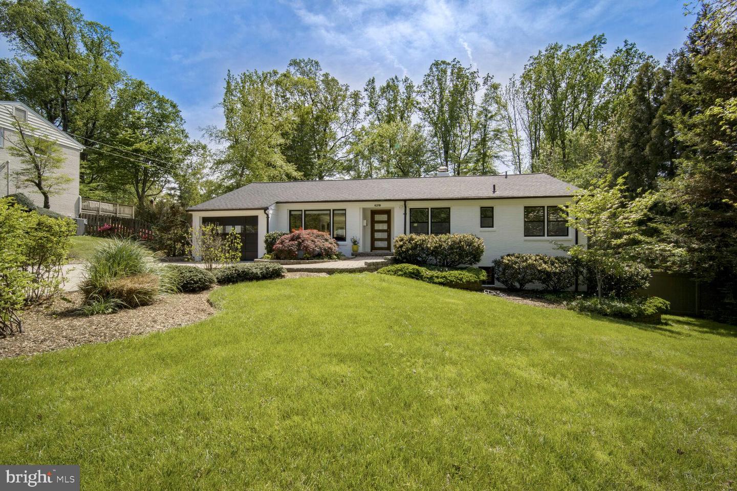6219 BEACHWAY DR, FALLS CHURCH, Virginia 22041, 3 Bedrooms Bedrooms, ,2 BathroomsBathrooms,Residential,For sale,6219 BEACHWAY DR,VAFX2232028 MLS # VAFX2232028