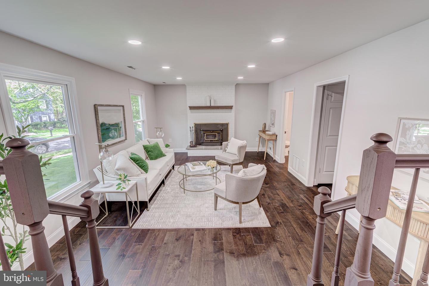 5275 DUNLEIGH DR, BURKE, Virginia 22015, 5 Bedrooms Bedrooms, ,3 BathroomsBathrooms,Residential,For sale,5275 DUNLEIGH DR,VAFX2232118 MLS # VAFX2232118