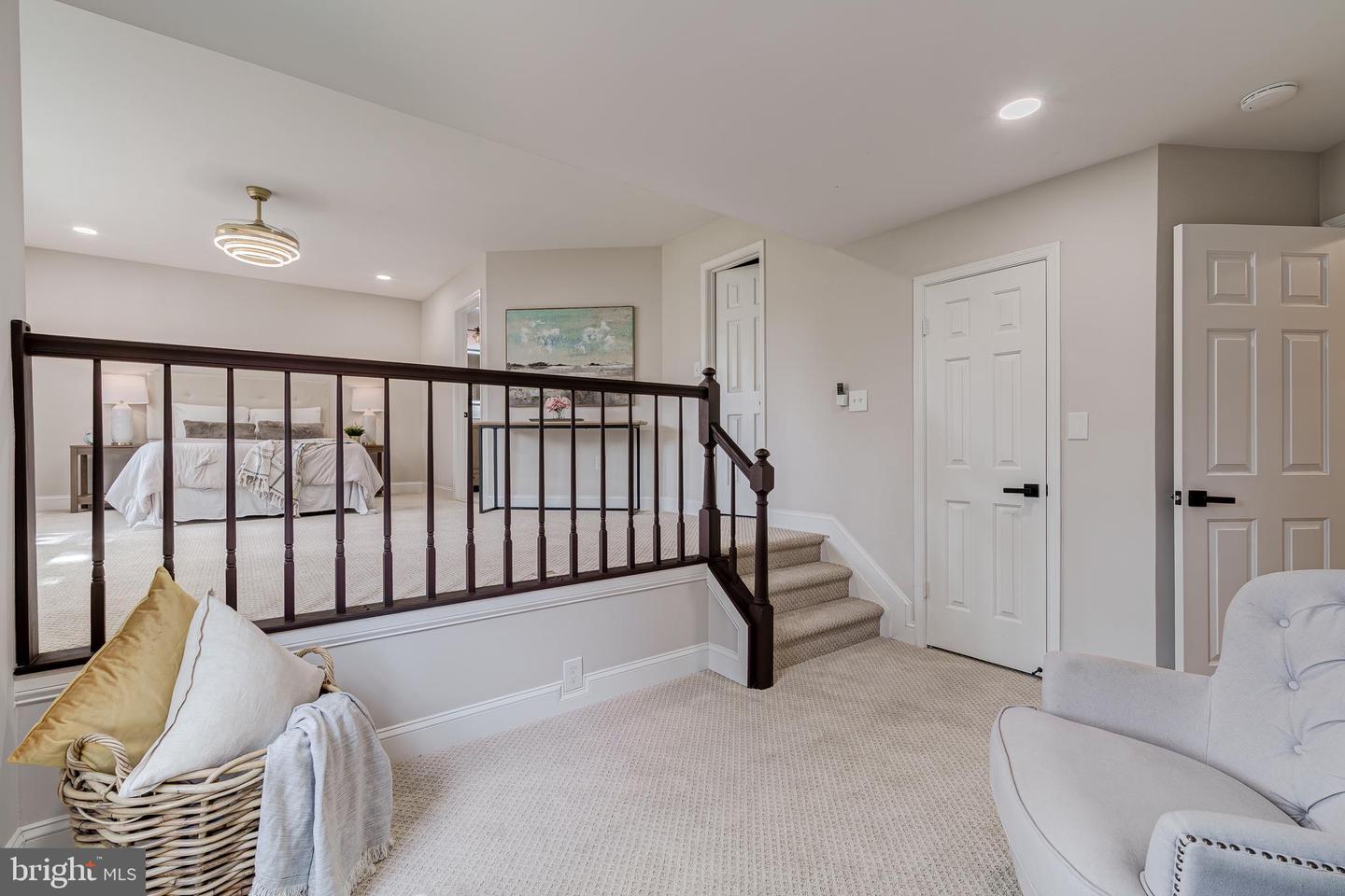 5275 DUNLEIGH DR, BURKE, Virginia 22015, 5 Bedrooms Bedrooms, ,3 BathroomsBathrooms,Residential,For sale,5275 DUNLEIGH DR,VAFX2232118 MLS # VAFX2232118