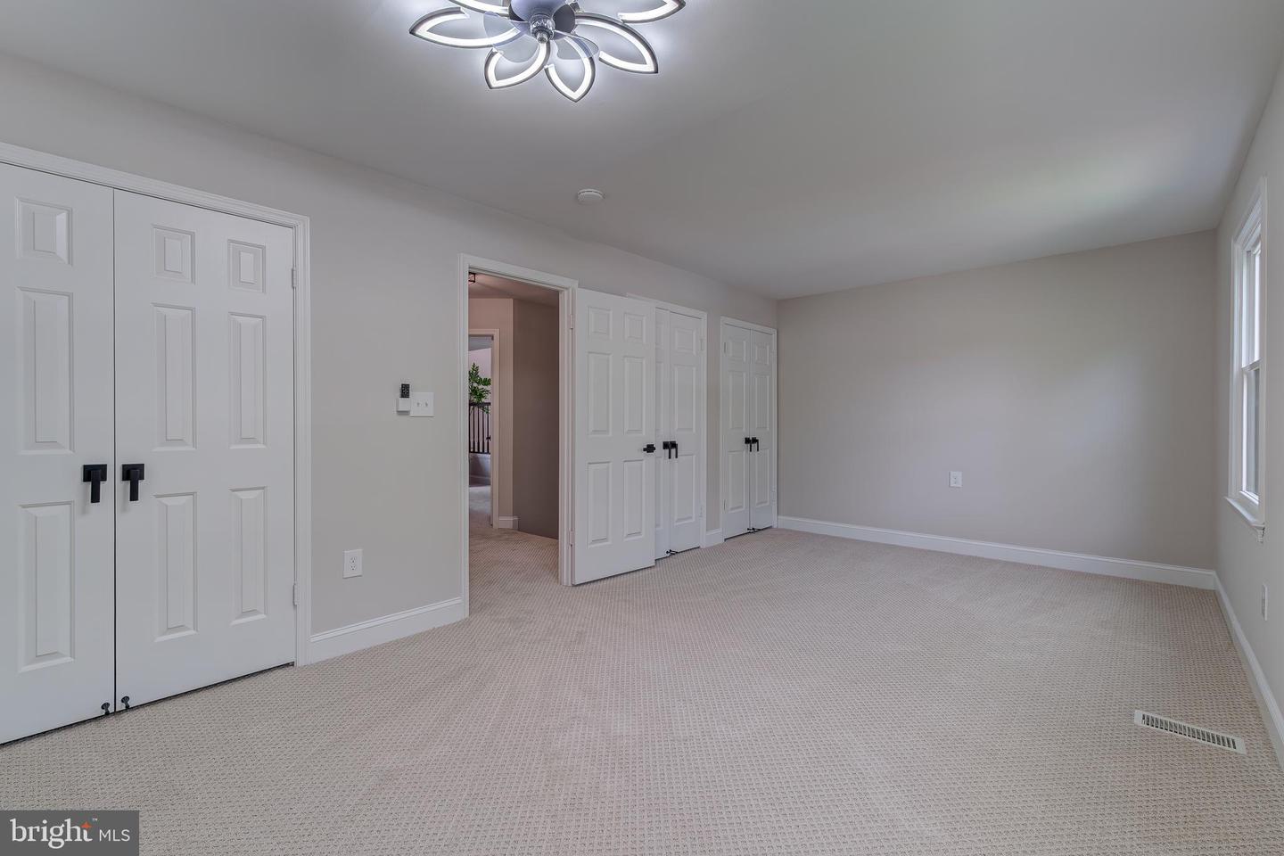 5275 DUNLEIGH DR, BURKE, Virginia 22015, 5 Bedrooms Bedrooms, ,3 BathroomsBathrooms,Residential,For sale,5275 DUNLEIGH DR,VAFX2232118 MLS # VAFX2232118