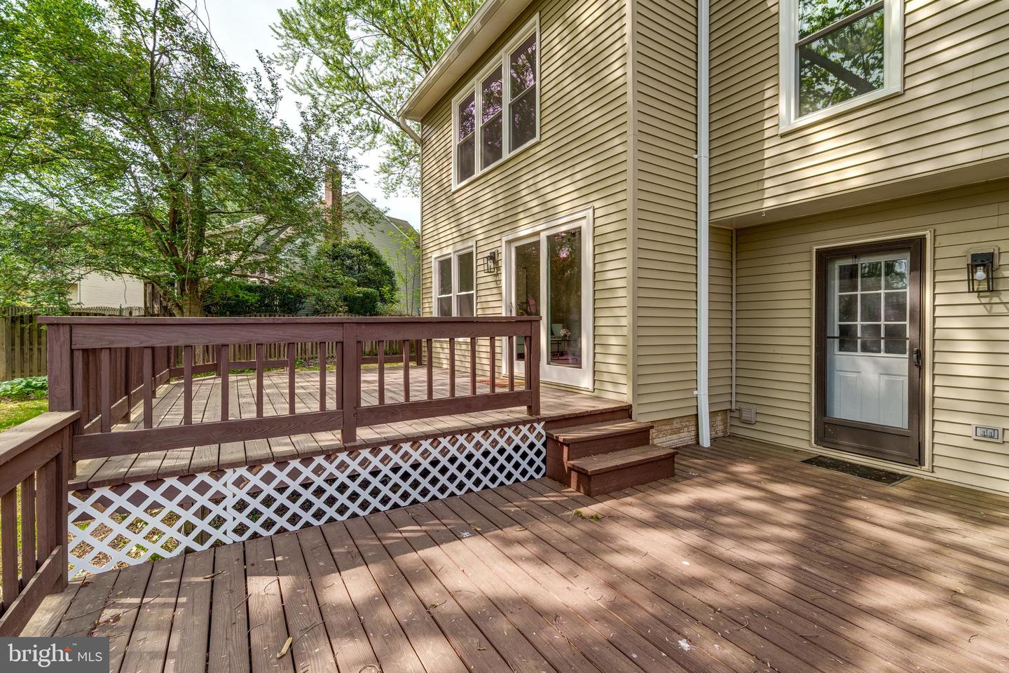 5275 DUNLEIGH DR, BURKE, Virginia 22015, 5 Bedrooms Bedrooms, ,3 BathroomsBathrooms,Residential,For sale,5275 DUNLEIGH DR,VAFX2232118 MLS # VAFX2232118