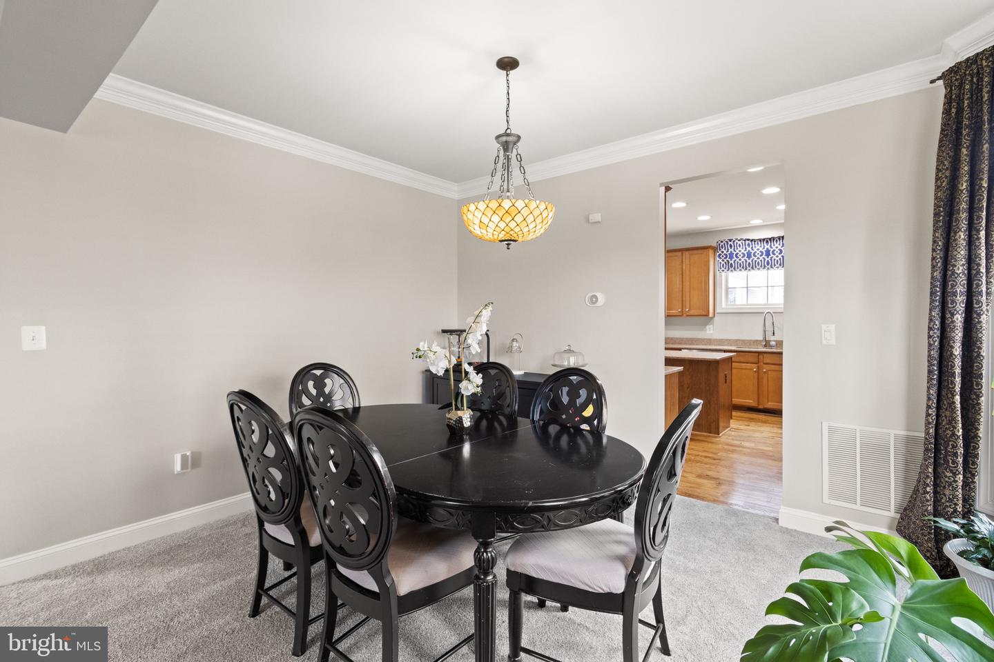 2196 PORT POTOMAC AVE, WOODBRIDGE, Virginia 22191, 4 Bedrooms Bedrooms, 5 Rooms Rooms,3 BathroomsBathrooms,Residential,For sale,2196 PORT POTOMAC AVE,VAPW2091248 MLS # VAPW2091248