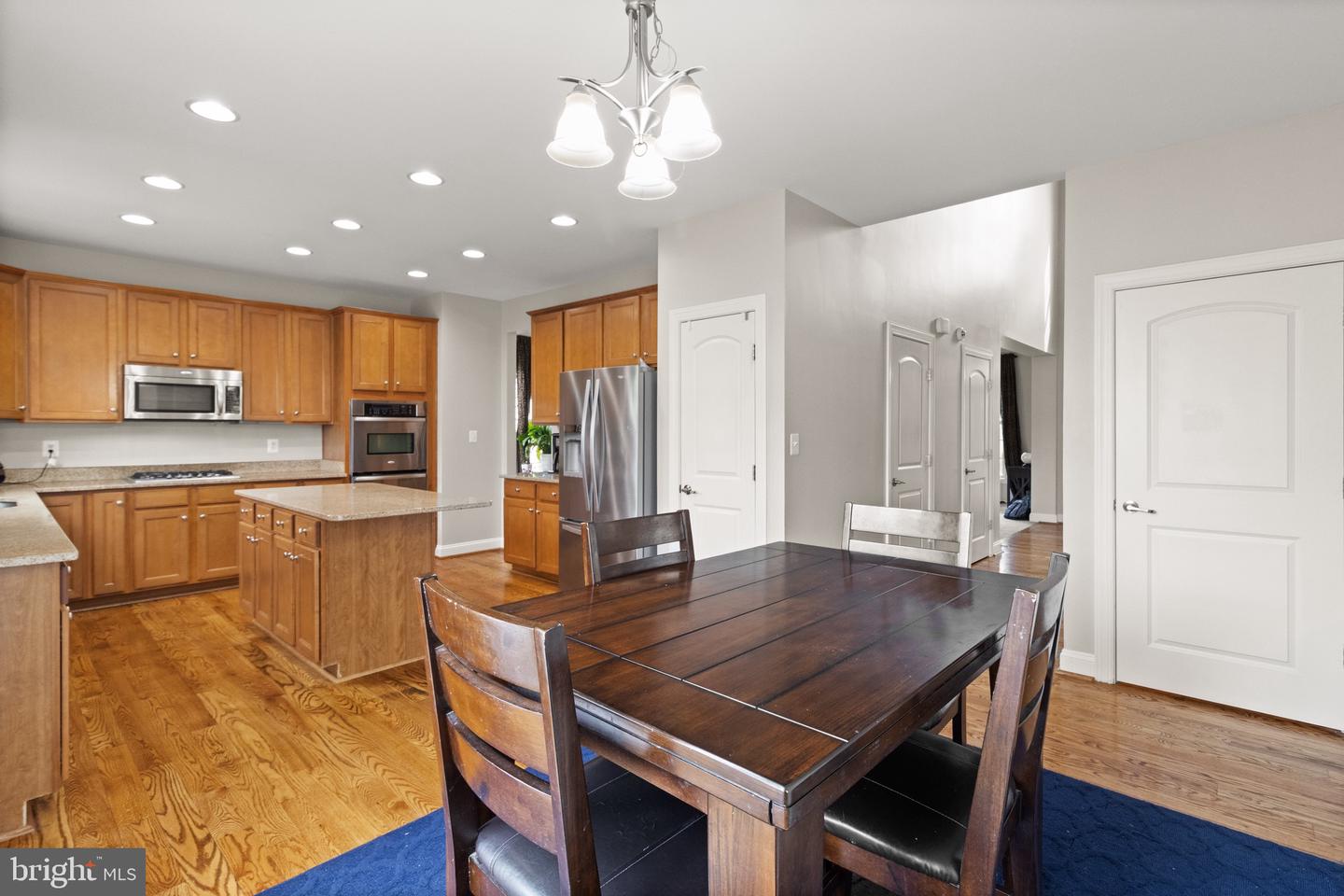 2196 PORT POTOMAC AVE, WOODBRIDGE, Virginia 22191, 4 Bedrooms Bedrooms, 5 Rooms Rooms,3 BathroomsBathrooms,Residential,For sale,2196 PORT POTOMAC AVE,VAPW2091248 MLS # VAPW2091248