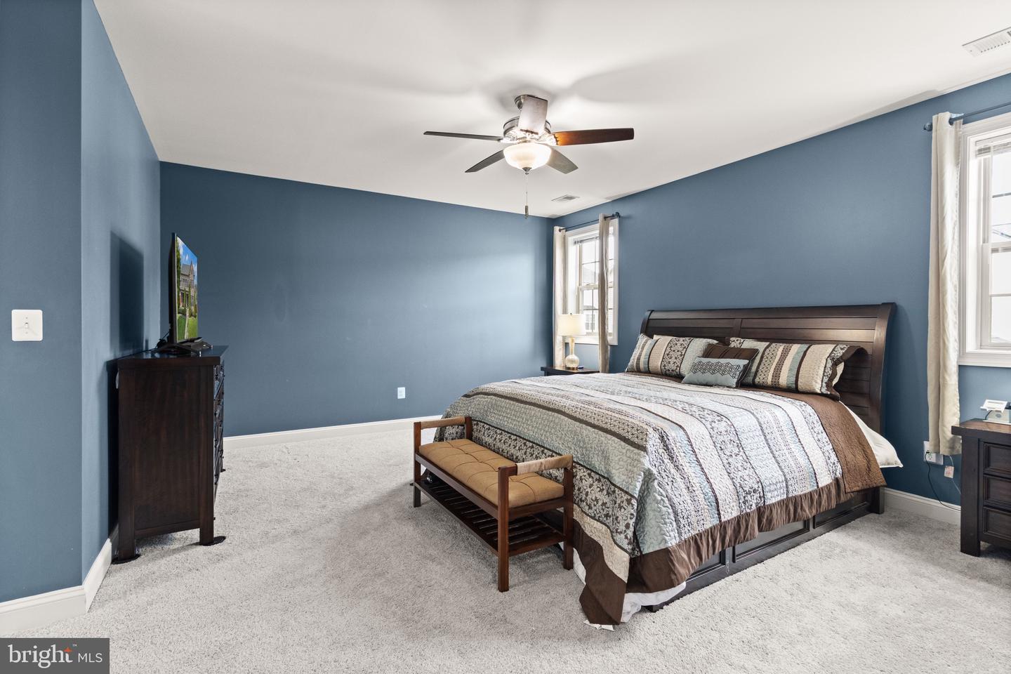 2196 PORT POTOMAC AVE, WOODBRIDGE, Virginia 22191, 4 Bedrooms Bedrooms, 5 Rooms Rooms,3 BathroomsBathrooms,Residential,For sale,2196 PORT POTOMAC AVE,VAPW2091248 MLS # VAPW2091248