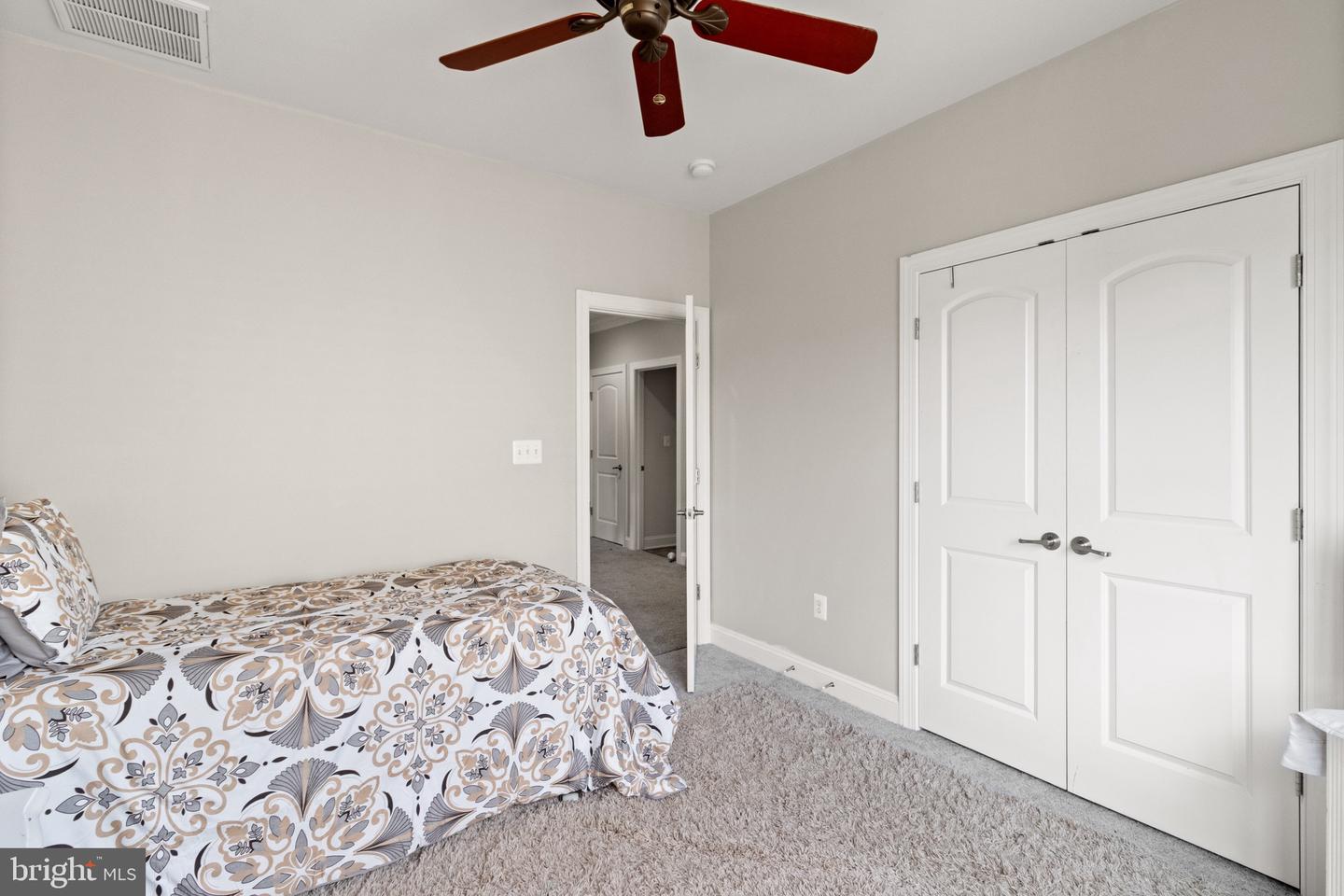 2196 PORT POTOMAC AVE, WOODBRIDGE, Virginia 22191, 4 Bedrooms Bedrooms, 5 Rooms Rooms,3 BathroomsBathrooms,Residential,For sale,2196 PORT POTOMAC AVE,VAPW2091248 MLS # VAPW2091248