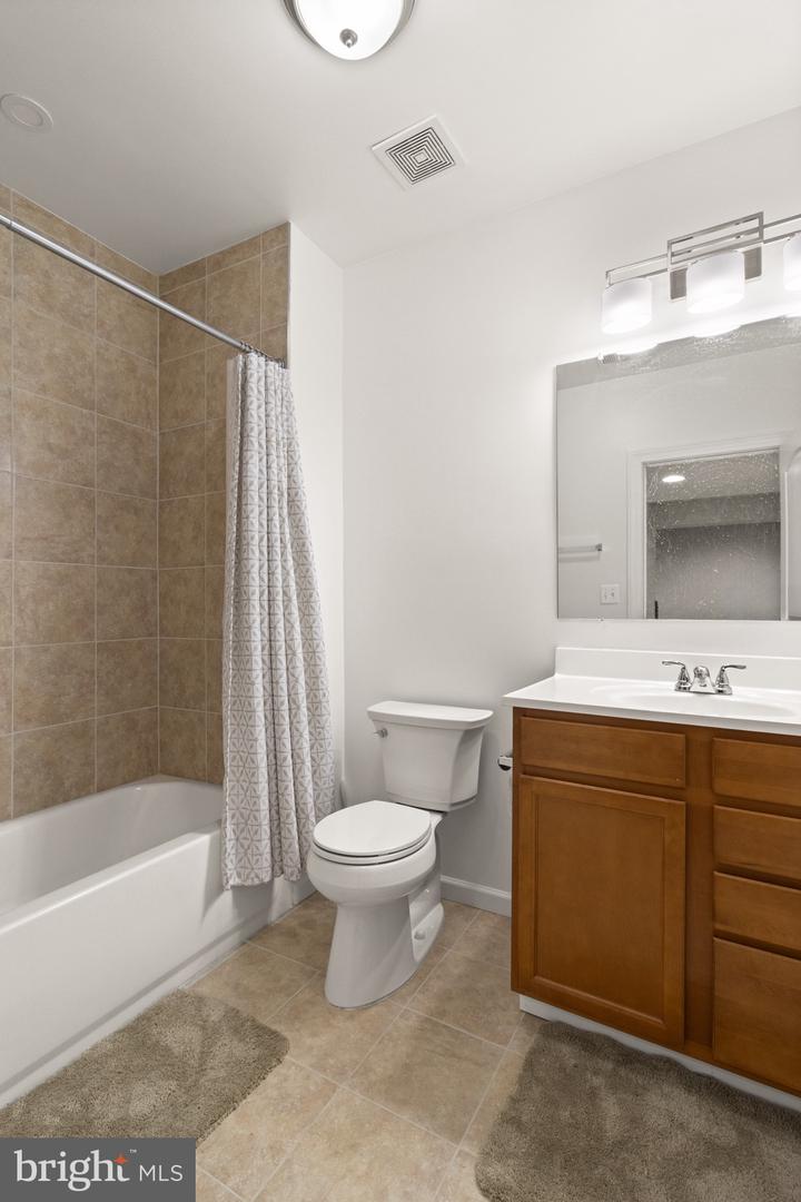 2196 PORT POTOMAC AVE, WOODBRIDGE, Virginia 22191, 4 Bedrooms Bedrooms, 5 Rooms Rooms,3 BathroomsBathrooms,Residential,For sale,2196 PORT POTOMAC AVE,VAPW2091248 MLS # VAPW2091248