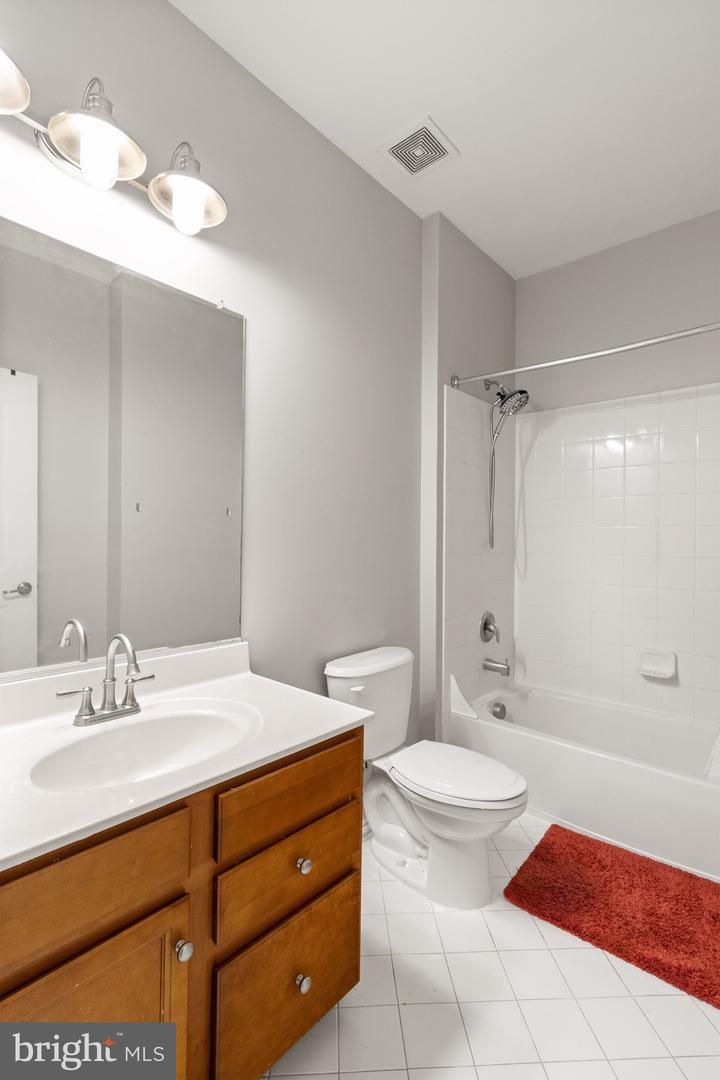 2196 PORT POTOMAC AVE, WOODBRIDGE, Virginia 22191, 4 Bedrooms Bedrooms, 5 Rooms Rooms,3 BathroomsBathrooms,Residential,For sale,2196 PORT POTOMAC AVE,VAPW2091248 MLS # VAPW2091248