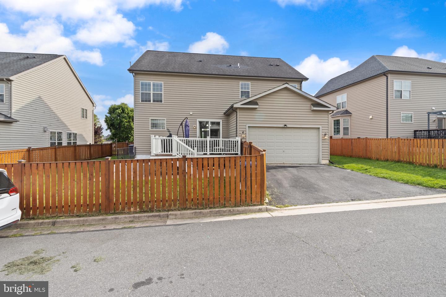 2196 PORT POTOMAC AVE, WOODBRIDGE, Virginia 22191, 4 Bedrooms Bedrooms, 5 Rooms Rooms,3 BathroomsBathrooms,Residential,For sale,2196 PORT POTOMAC AVE,VAPW2091248 MLS # VAPW2091248