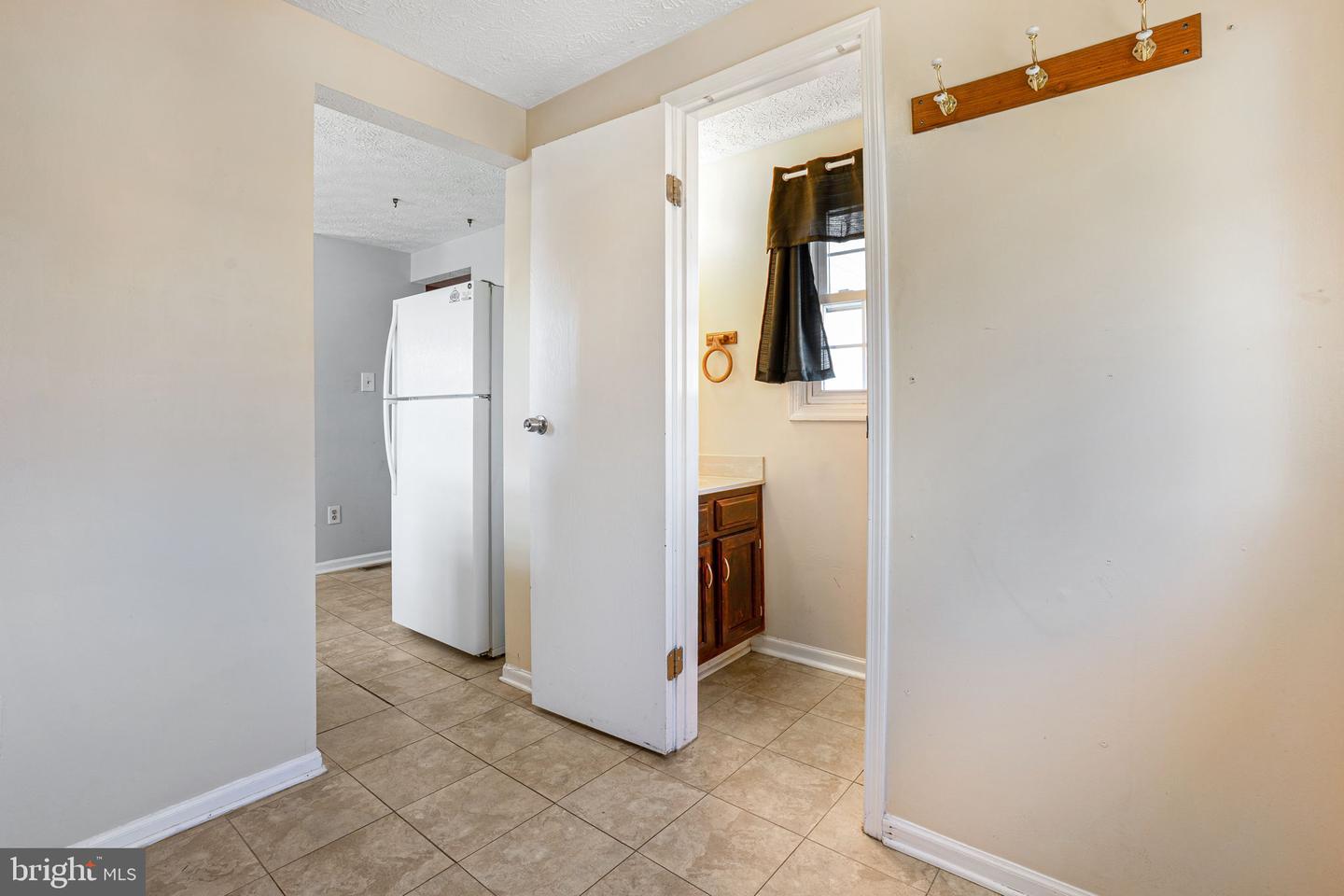 7647 FALLSWOOD WAY, LORTON, Virginia 22079, 3 Bedrooms Bedrooms, ,3 BathroomsBathrooms,Residential,For sale,7647 FALLSWOOD WAY,VAFX2232382 MLS # VAFX2232382