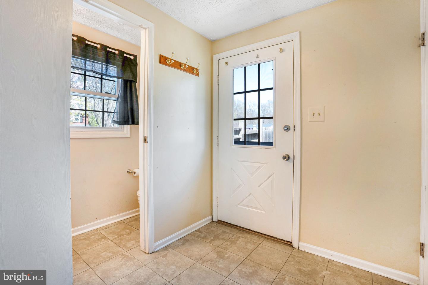 7647 FALLSWOOD WAY, LORTON, Virginia 22079, 3 Bedrooms Bedrooms, ,3 BathroomsBathrooms,Residential,For sale,7647 FALLSWOOD WAY,VAFX2232382 MLS # VAFX2232382