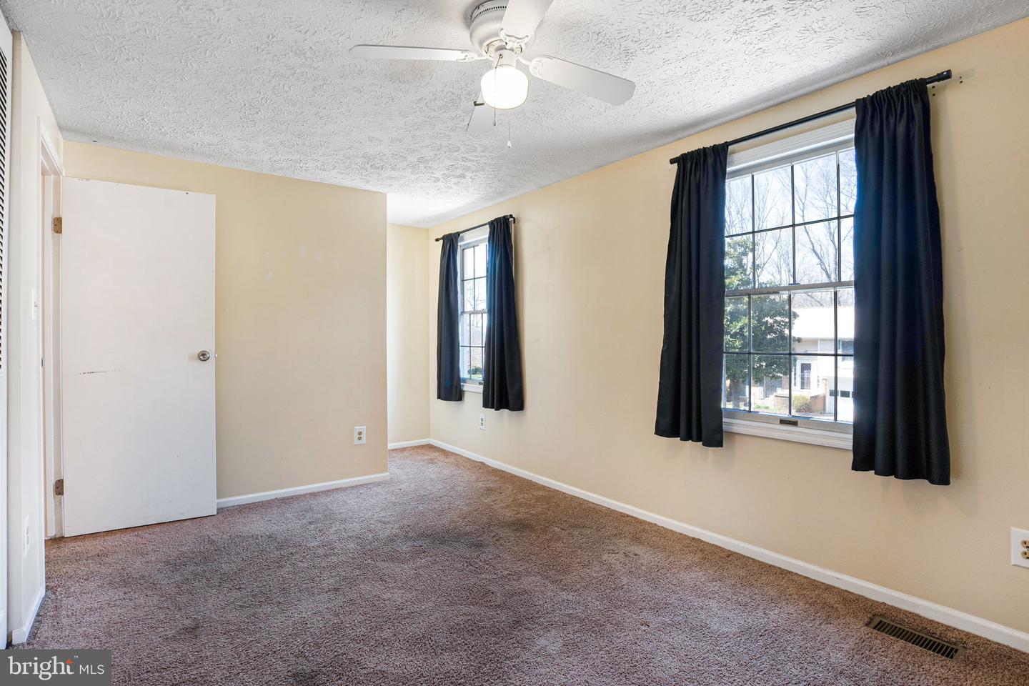 7647 FALLSWOOD WAY, LORTON, Virginia 22079, 3 Bedrooms Bedrooms, ,3 BathroomsBathrooms,Residential,For sale,7647 FALLSWOOD WAY,VAFX2232382 MLS # VAFX2232382