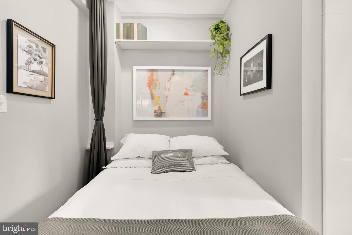 1101 L ST NW #606, WASHINGTON, District Of Columbia 20005, 1 Room Rooms,1 BathroomBathrooms,Residential,For sale,1101 L ST NW #606,DCDC2194138 MLS # DCDC2194138