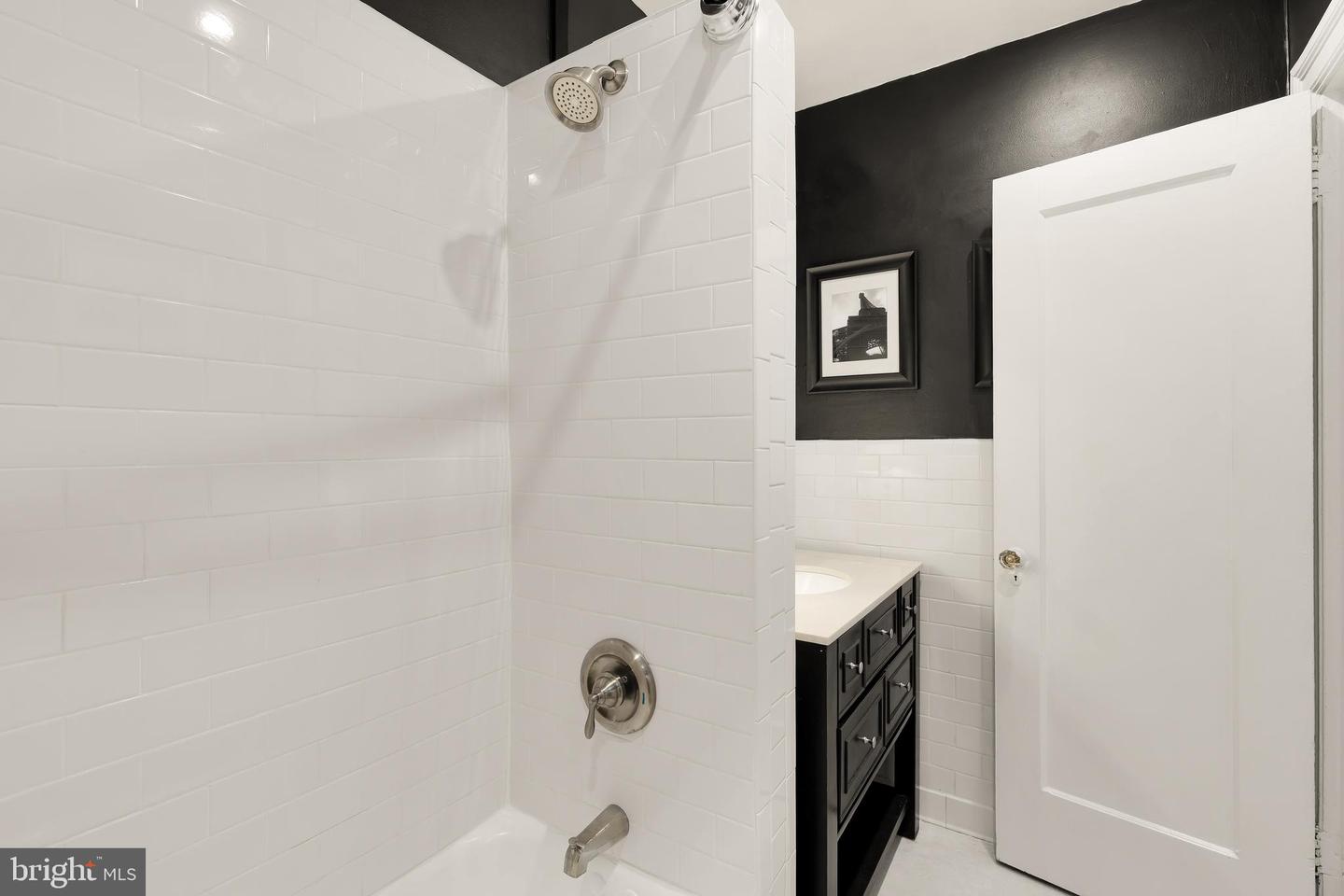 1101 L ST NW #606, WASHINGTON, District Of Columbia 20005, 1 Room Rooms,1 BathroomBathrooms,Residential,For sale,1101 L ST NW #606,DCDC2194138 MLS # DCDC2194138