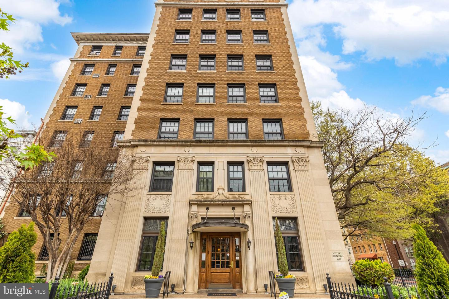1101 L ST NW #606, WASHINGTON, District Of Columbia 20005, 1 Room Rooms,1 BathroomBathrooms,Residential,For sale,1101 L ST NW #606,DCDC2194138 MLS # DCDC2194138