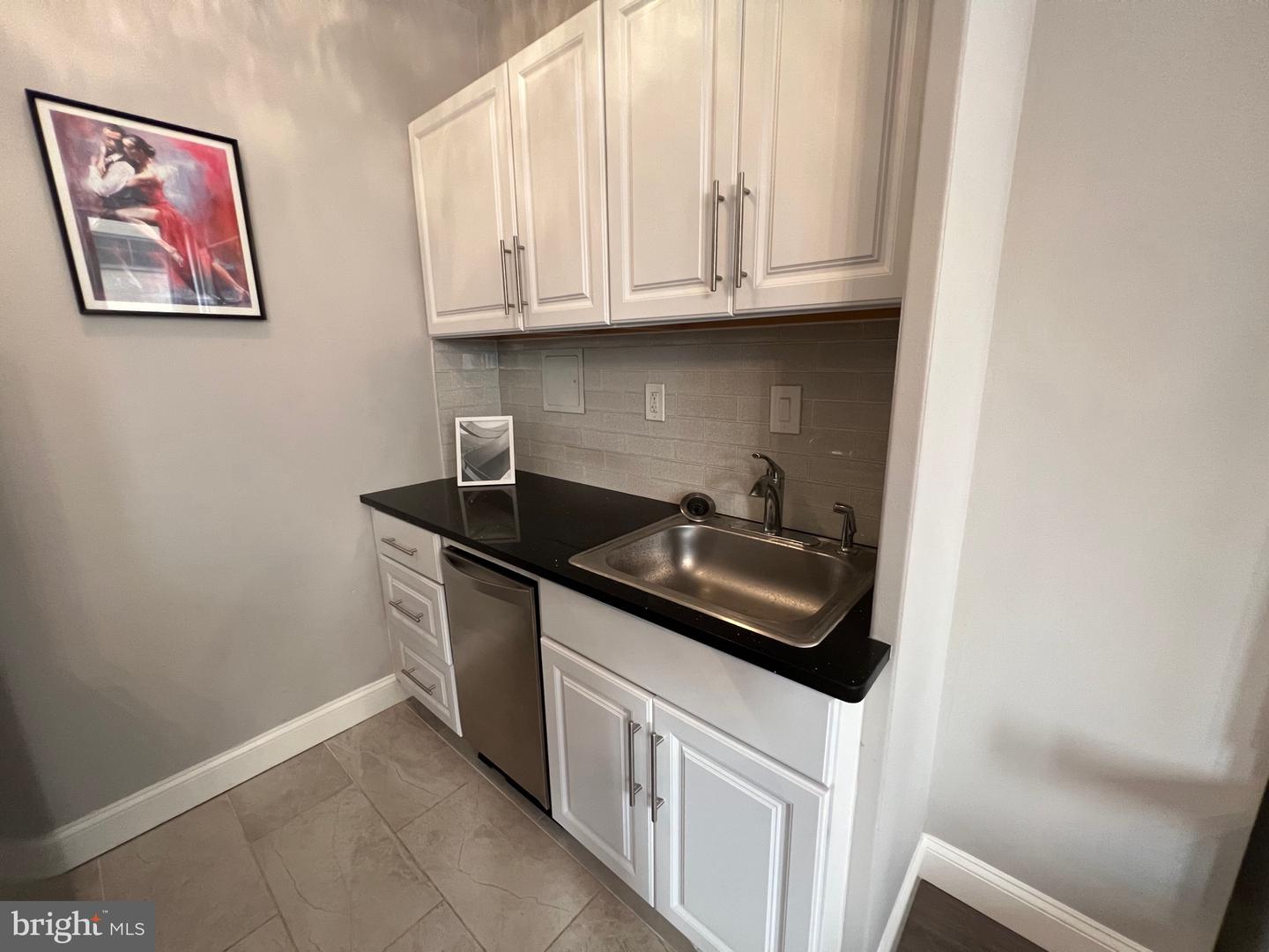 522 21ST ST NW #202, WASHINGTON, District Of Columbia 20006, ,1 BathroomBathrooms,Residential,For sale,522 21ST ST NW #202,DCDC2194152 MLS # DCDC2194152
