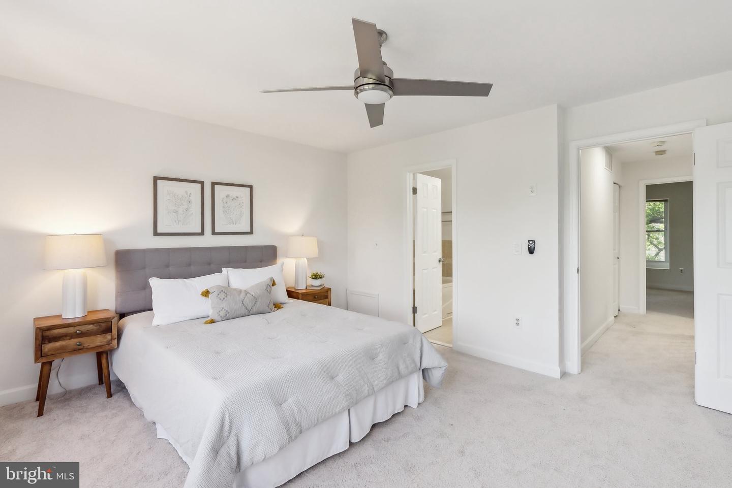 695 W GLEBE RD, ALEXANDRIA, Virginia 22305, 3 Bedrooms Bedrooms, ,4 BathroomsBathrooms,Residential,For sale,695 W GLEBE RD,VAAX2043810 MLS # VAAX2043810