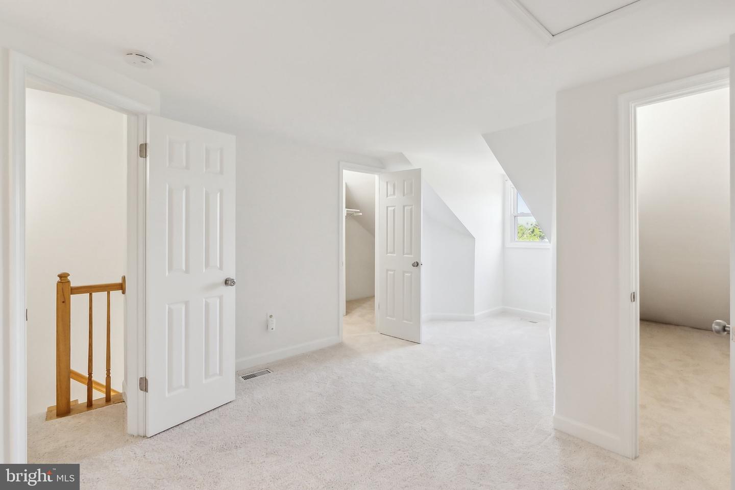 695 W GLEBE RD, ALEXANDRIA, Virginia 22305, 3 Bedrooms Bedrooms, ,4 BathroomsBathrooms,Residential,For sale,695 W GLEBE RD,VAAX2043810 MLS # VAAX2043810