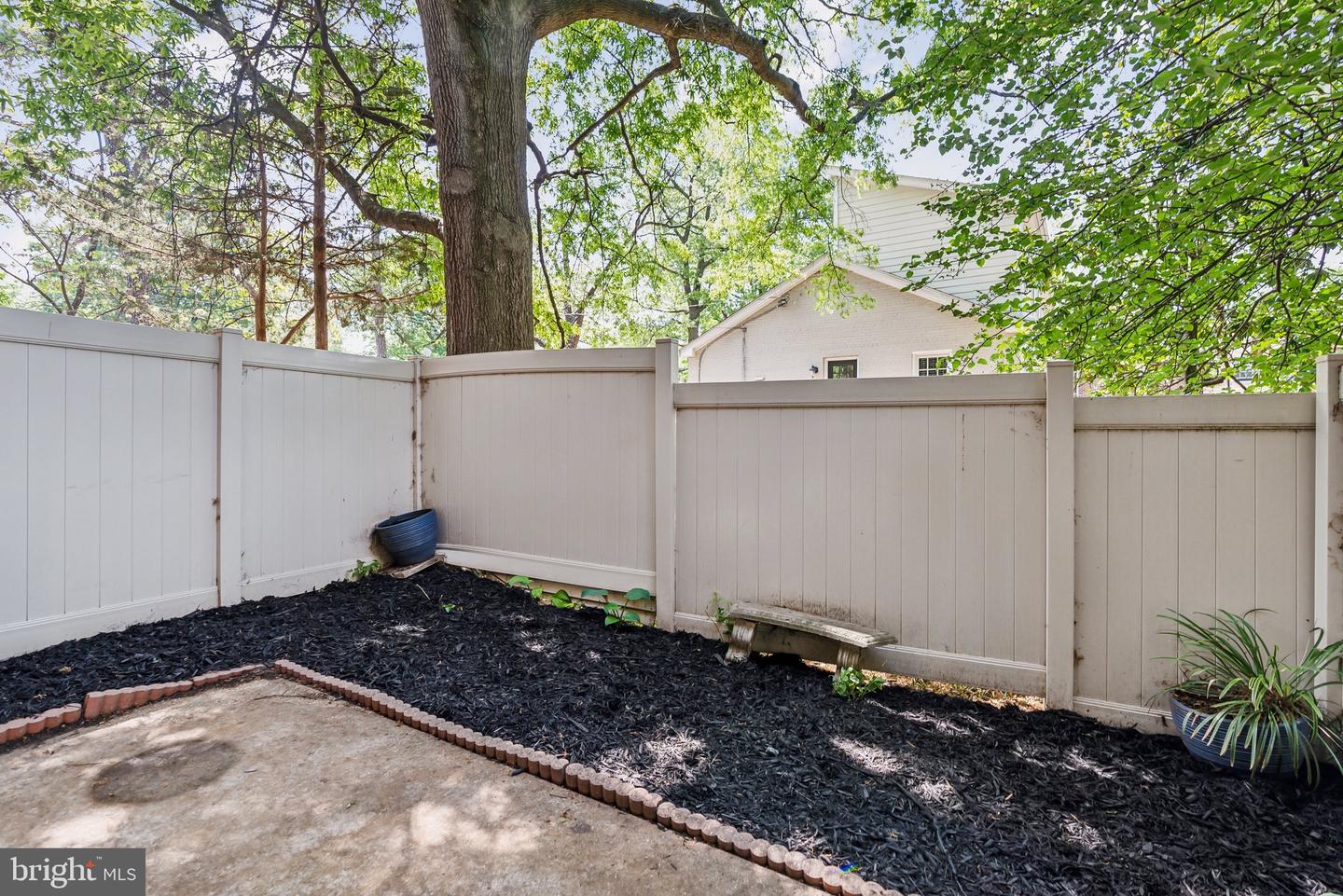 695 W GLEBE RD, ALEXANDRIA, Virginia 22305, 3 Bedrooms Bedrooms, ,4 BathroomsBathrooms,Residential,For sale,695 W GLEBE RD,VAAX2043810 MLS # VAAX2043810