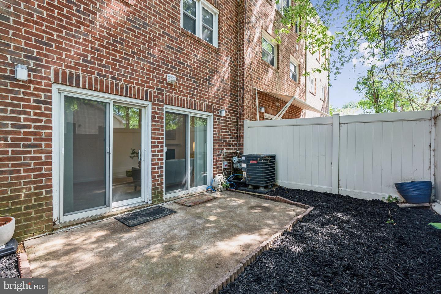 695 W GLEBE RD, ALEXANDRIA, Virginia 22305, 3 Bedrooms Bedrooms, ,4 BathroomsBathrooms,Residential,For sale,695 W GLEBE RD,VAAX2043810 MLS # VAAX2043810