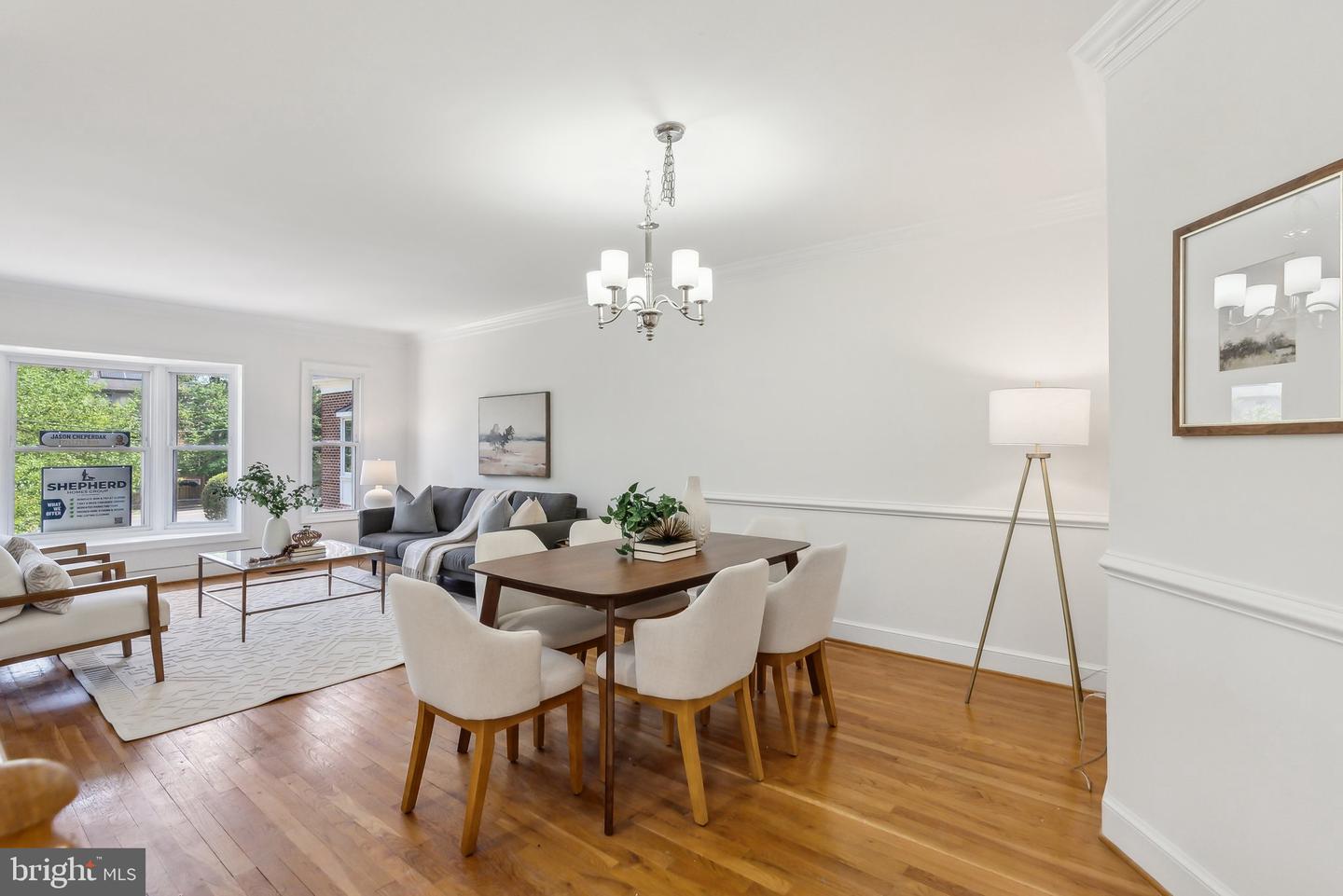 695 W GLEBE RD, ALEXANDRIA, Virginia 22305, 3 Bedrooms Bedrooms, ,4 BathroomsBathrooms,Residential,For sale,695 W GLEBE RD,VAAX2043810 MLS # VAAX2043810