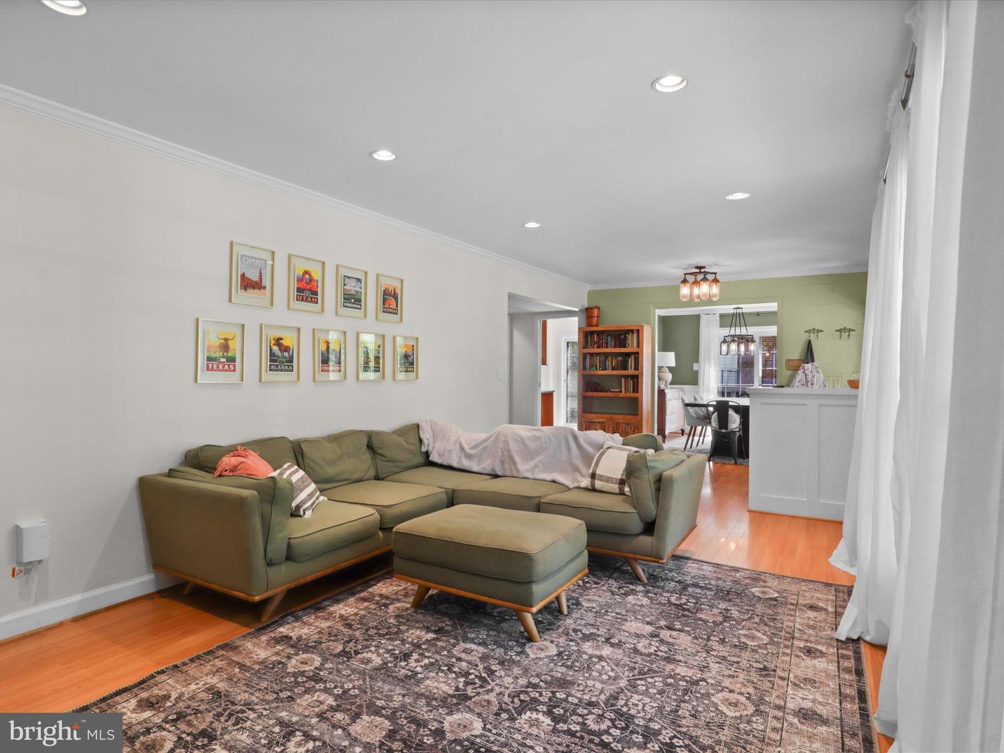 5319 STONINGTON DR, FAIRFAX, Virginia 22032, 4 Bedrooms Bedrooms, ,2 BathroomsBathrooms,Residential,For sale,5319 STONINGTON DR,VAFX2232516 MLS # VAFX2232516