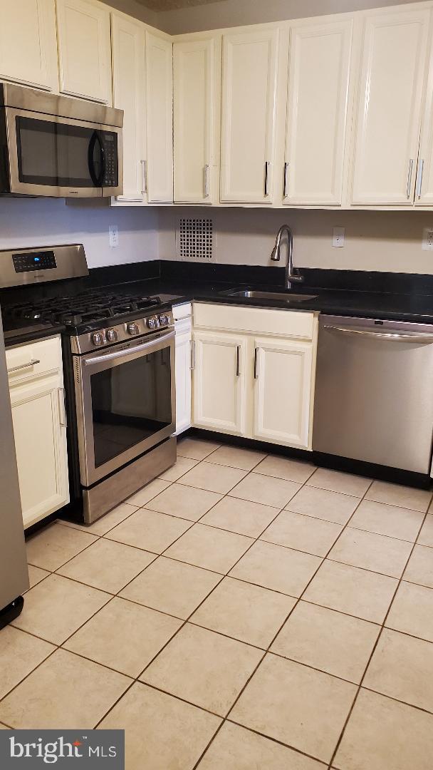 3705 S GEORGE MASON DR #1311, FALLS CHURCH, Virginia 22041, 2 Bedrooms Bedrooms, ,1 BathroomBathrooms,Residential,For sale,3705 S GEORGE MASON DR #1311,VAFX2232546 MLS # VAFX2232546