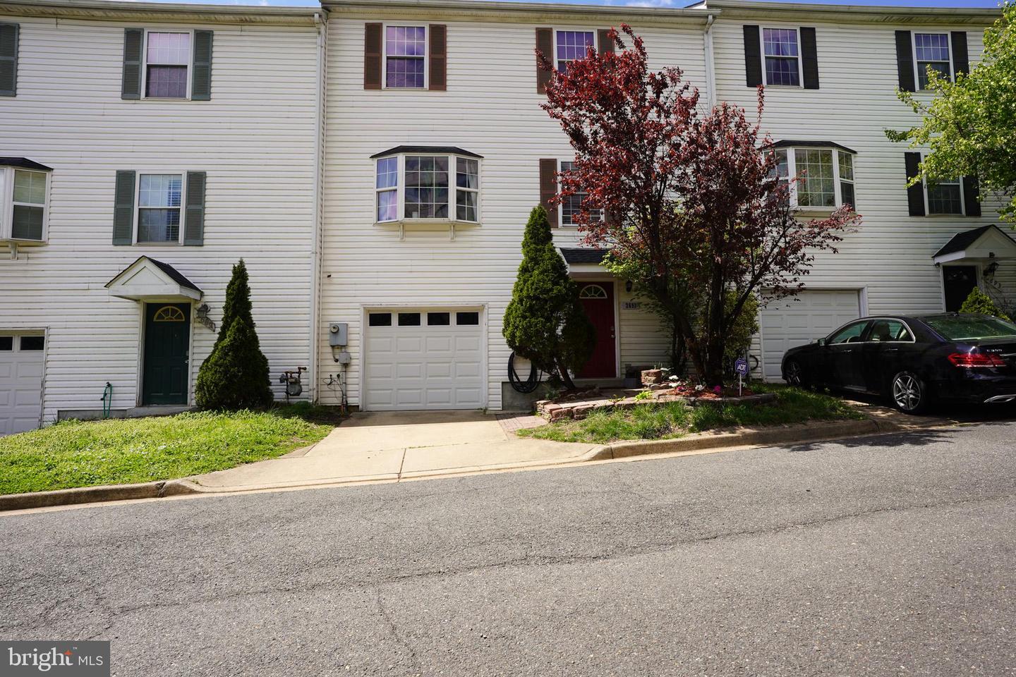 2691 24TH RD S, ARLINGTON, Virginia 22206, 3 Bedrooms Bedrooms, ,2 BathroomsBathrooms,Residential,For sale,2691 24TH RD S,VAAR2055636 MLS # VAAR2055636