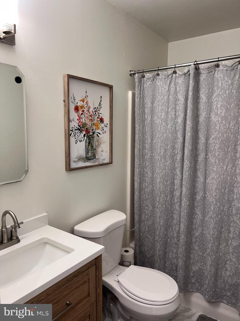 2691 24TH RD S, ARLINGTON, Virginia 22206, 3 Bedrooms Bedrooms, ,2 BathroomsBathrooms,Residential,For sale,2691 24TH RD S,VAAR2055636 MLS # VAAR2055636