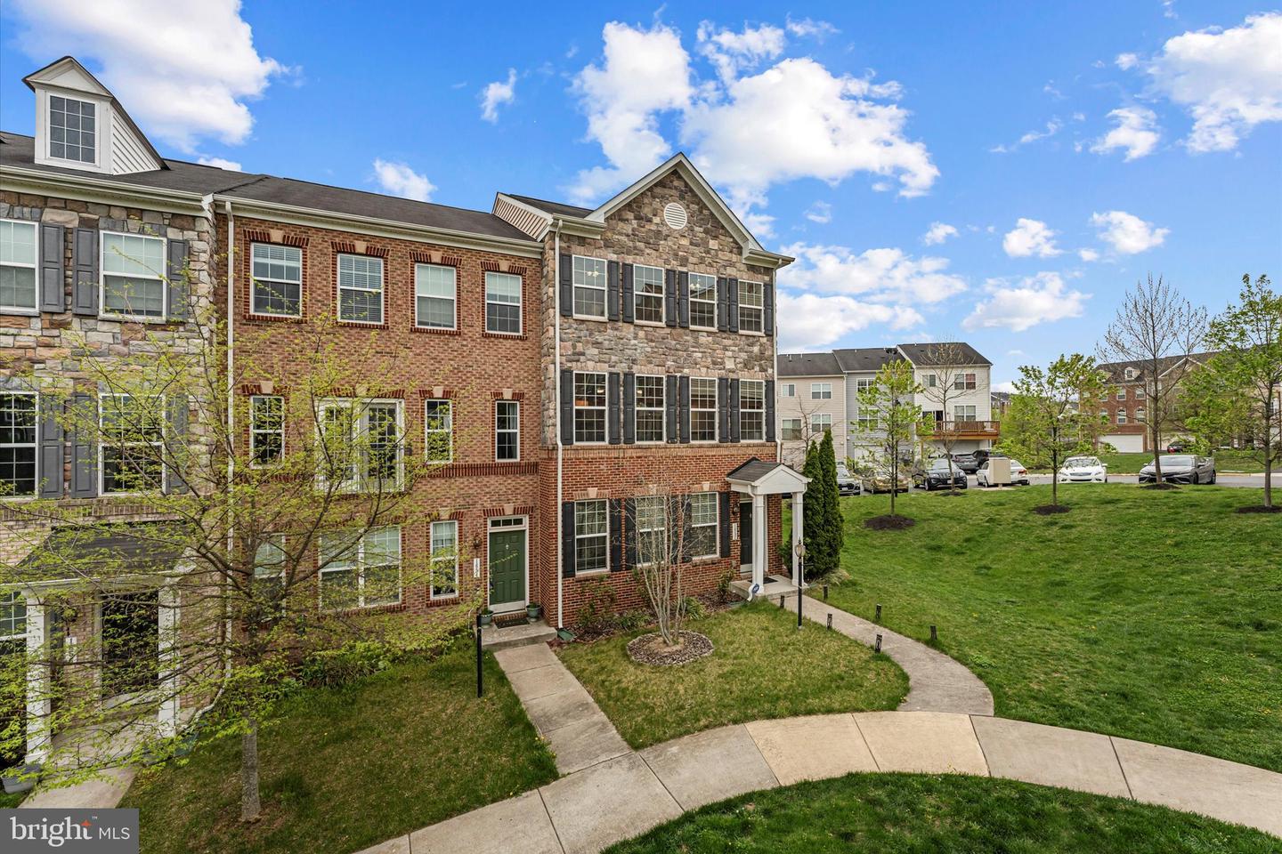1652 LISMORE TER NE, LEESBURG, Virginia 20176, 4 Bedrooms Bedrooms, ,2 BathroomsBathrooms,Residential,For sale,1652 LISMORE TER NE,VALO2093164 MLS # VALO2093164