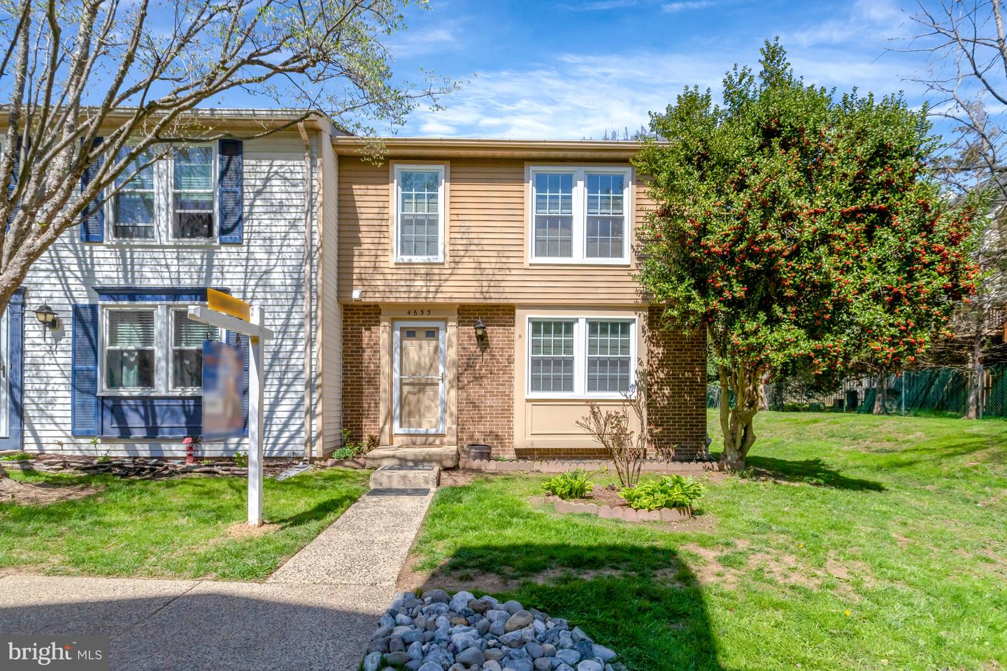 4653 BRENTLEIGH, ANNANDALE, Virginia 22003, 3 Bedrooms Bedrooms, ,2 BathroomsBathrooms,Residential,For sale,4653 BRENTLEIGH,VAFX2232718 MLS # VAFX2232718