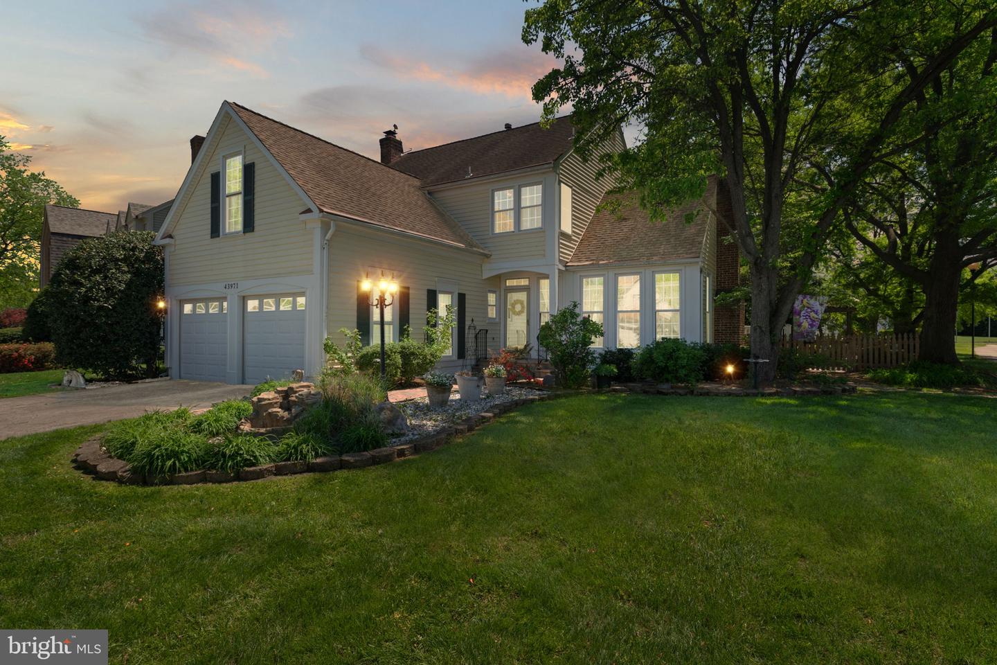 43971 URBANCREST CT, ASHBURN, Virginia 20147, 4 Bedrooms Bedrooms, ,3 BathroomsBathrooms,Residential,For sale,43971 URBANCREST CT,VALO2093196 MLS # VALO2093196