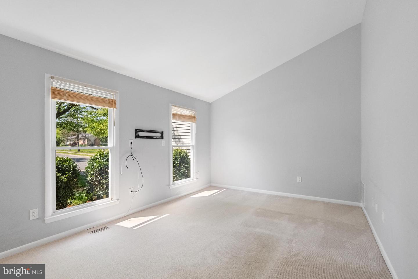 1623 NATHAN LN, HERNDON, Virginia 20170, 3 Bedrooms Bedrooms, ,2 BathroomsBathrooms,Residential,For sale,1623 NATHAN LN,VAFX2232888 MLS # VAFX2232888