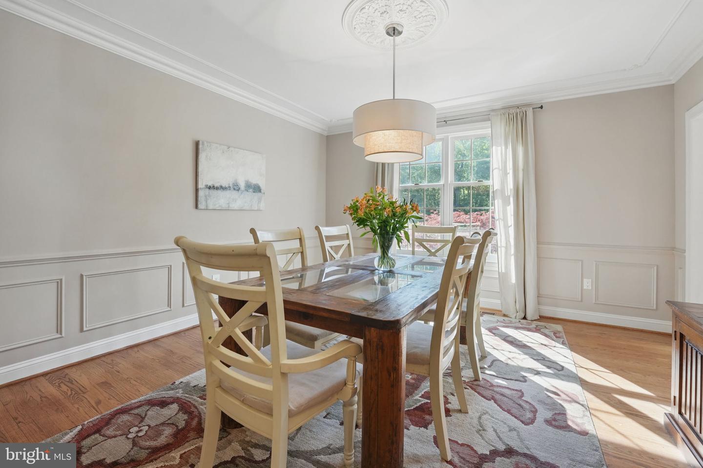 5826 HANNORA LN, FAIRFAX STATION, Virginia 22039, 5 Bedrooms Bedrooms, ,4 BathroomsBathrooms,Residential,For sale,5826 HANNORA LN,VAFX2232892 MLS # VAFX2232892