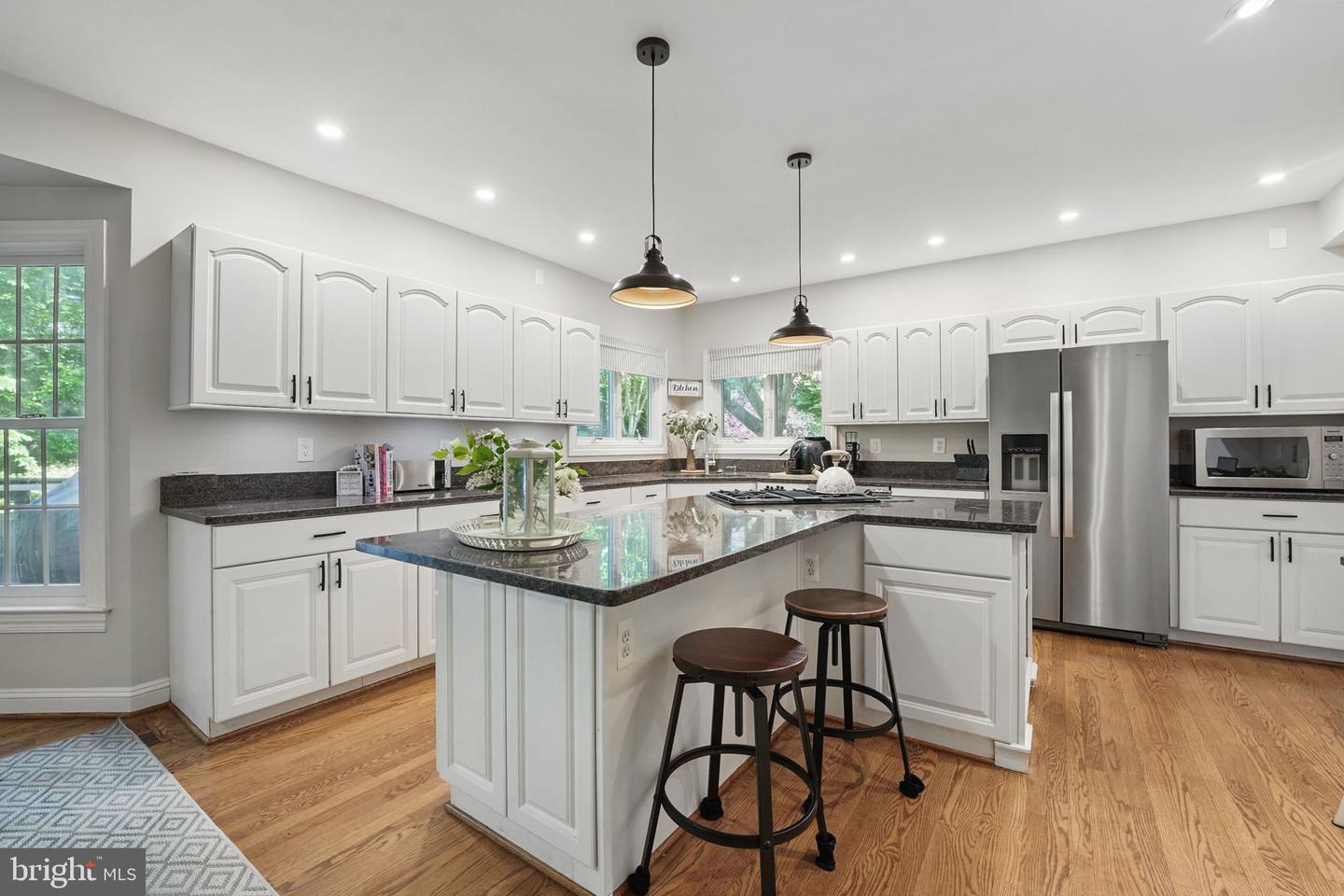 5826 HANNORA LN, FAIRFAX STATION, Virginia 22039, 5 Bedrooms Bedrooms, ,4 BathroomsBathrooms,Residential,For sale,5826 HANNORA LN,VAFX2232892 MLS # VAFX2232892