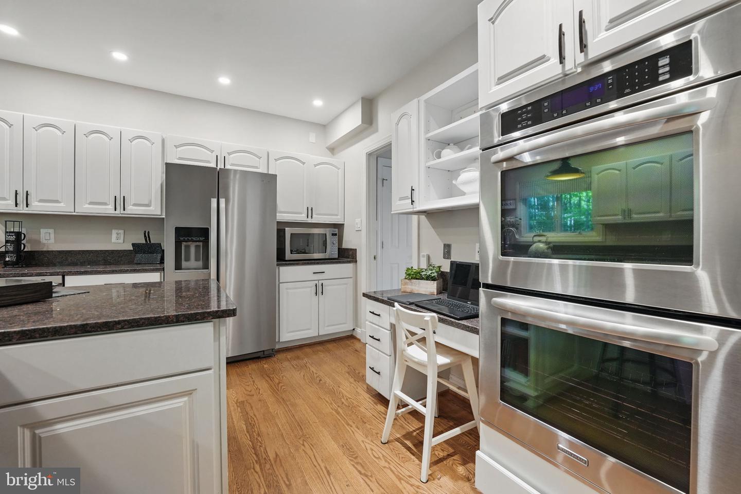 5826 HANNORA LN, FAIRFAX STATION, Virginia 22039, 5 Bedrooms Bedrooms, ,4 BathroomsBathrooms,Residential,For sale,5826 HANNORA LN,VAFX2232892 MLS # VAFX2232892