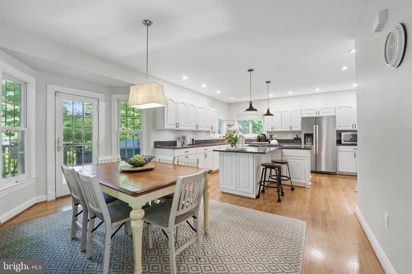 5826 HANNORA LN, FAIRFAX STATION, Virginia 22039, 5 Bedrooms Bedrooms, ,4 BathroomsBathrooms,Residential,For sale,5826 HANNORA LN,VAFX2232892 MLS # VAFX2232892