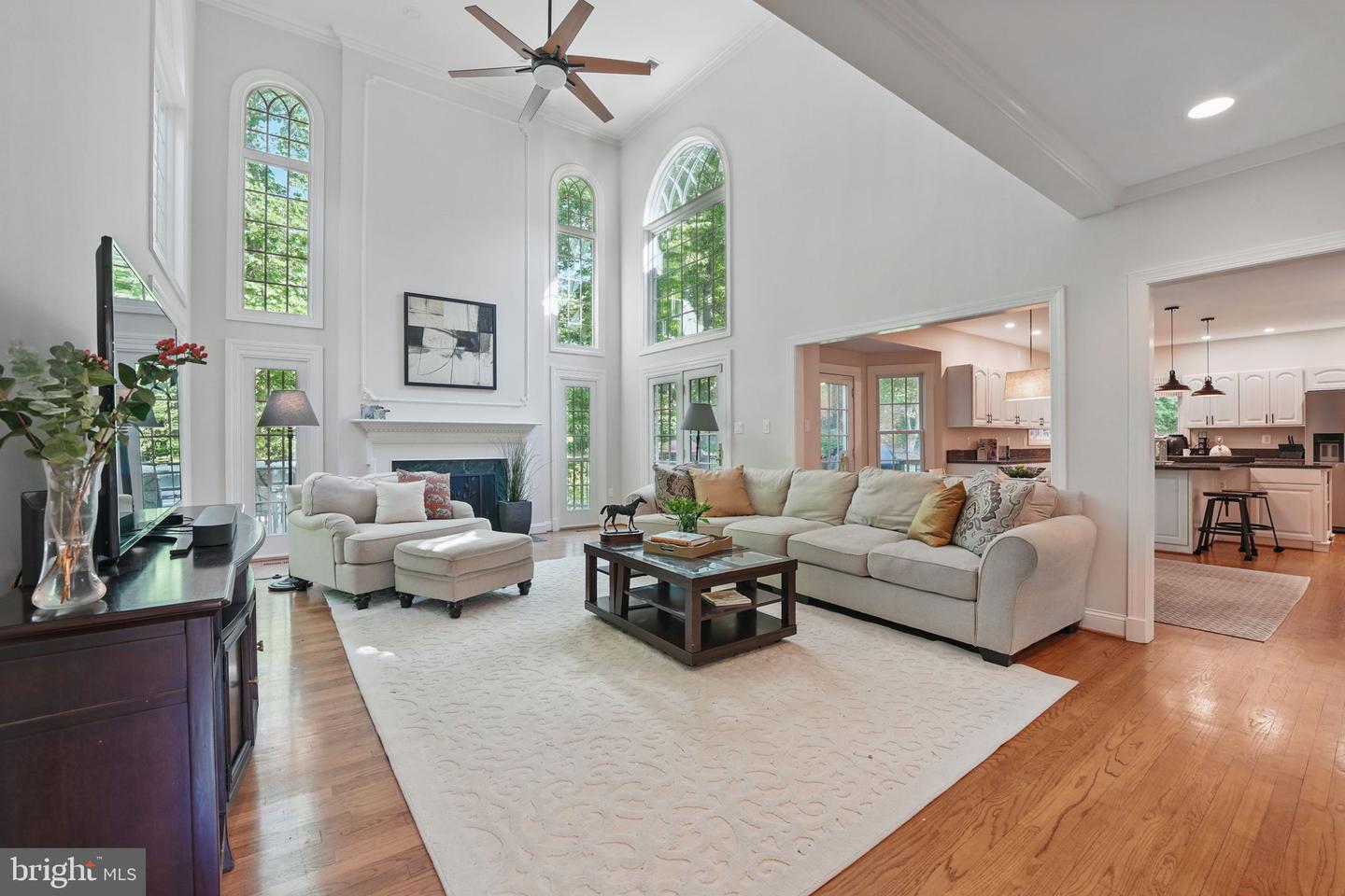5826 HANNORA LN, FAIRFAX STATION, Virginia 22039, 5 Bedrooms Bedrooms, ,4 BathroomsBathrooms,Residential,For sale,5826 HANNORA LN,VAFX2232892 MLS # VAFX2232892