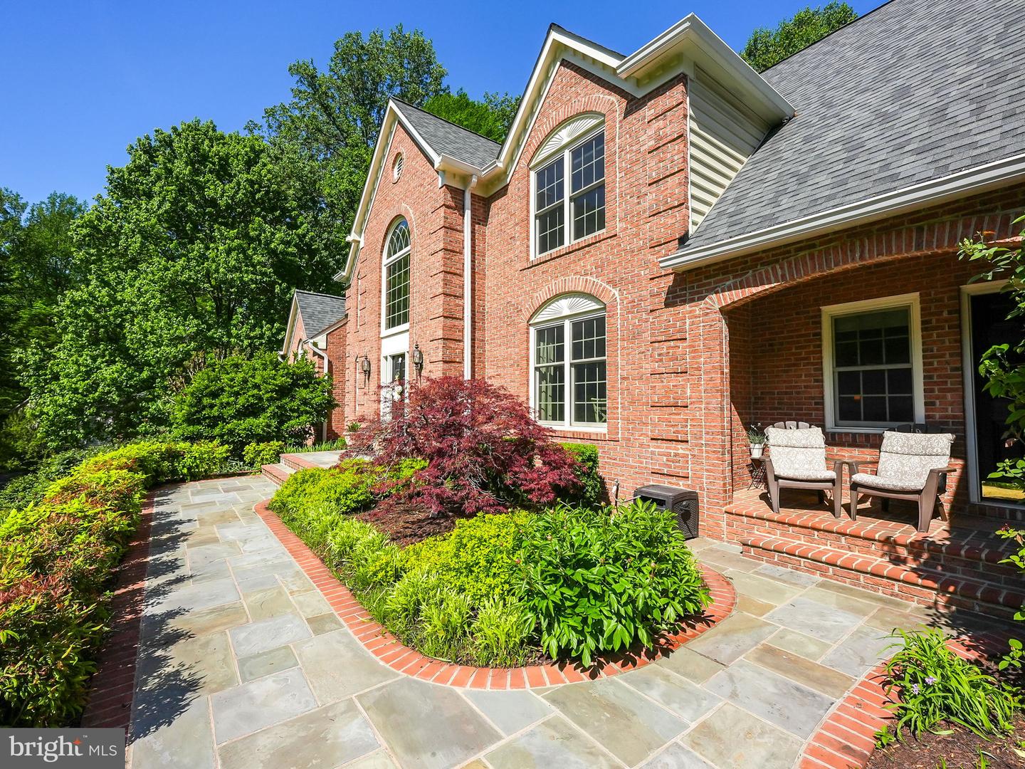 5826 HANNORA LN, FAIRFAX STATION, Virginia 22039, 5 Bedrooms Bedrooms, ,4 BathroomsBathrooms,Residential,For sale,5826 HANNORA LN,VAFX2232892 MLS # VAFX2232892