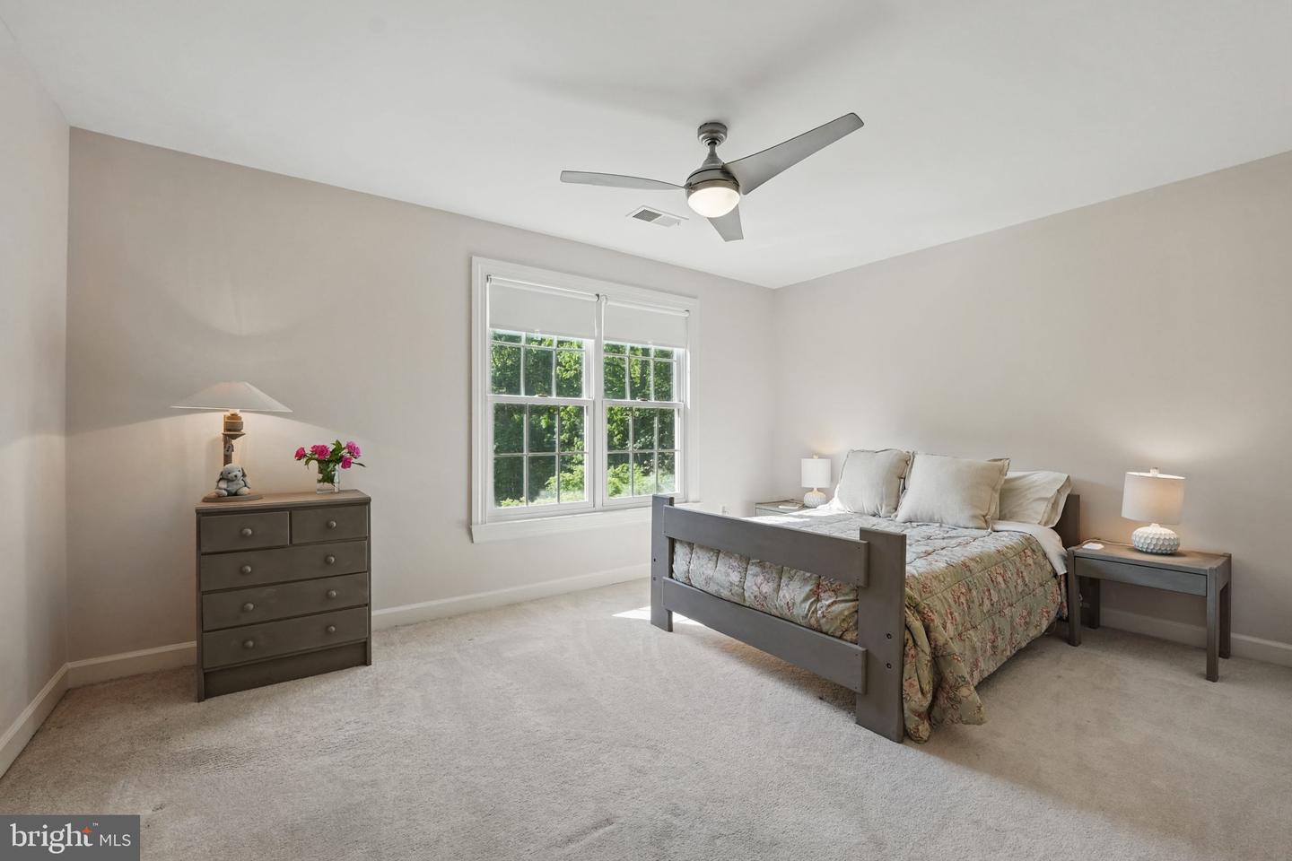 5826 HANNORA LN, FAIRFAX STATION, Virginia 22039, 5 Bedrooms Bedrooms, ,4 BathroomsBathrooms,Residential,For sale,5826 HANNORA LN,VAFX2232892 MLS # VAFX2232892