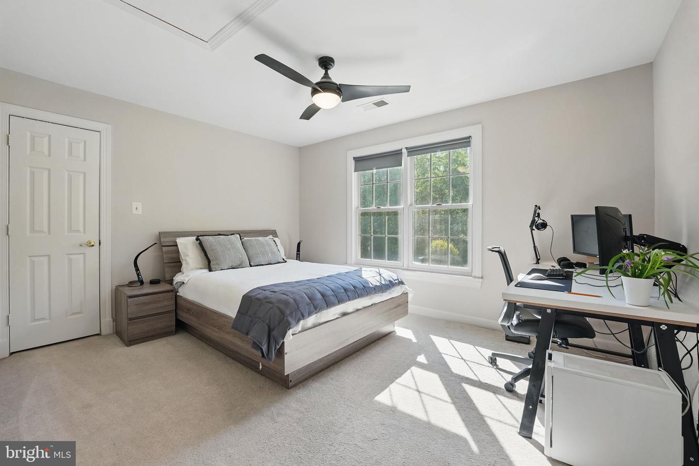 5826 HANNORA LN, FAIRFAX STATION, Virginia 22039, 5 Bedrooms Bedrooms, ,4 BathroomsBathrooms,Residential,For sale,5826 HANNORA LN,VAFX2232892 MLS # VAFX2232892