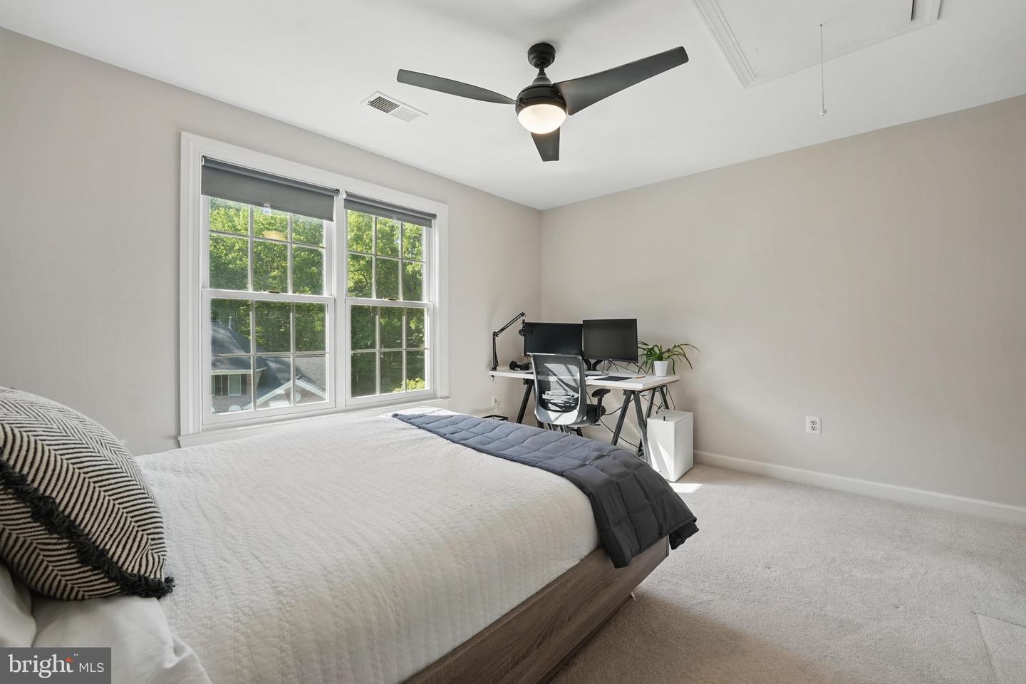 5826 HANNORA LN, FAIRFAX STATION, Virginia 22039, 5 Bedrooms Bedrooms, ,4 BathroomsBathrooms,Residential,For sale,5826 HANNORA LN,VAFX2232892 MLS # VAFX2232892